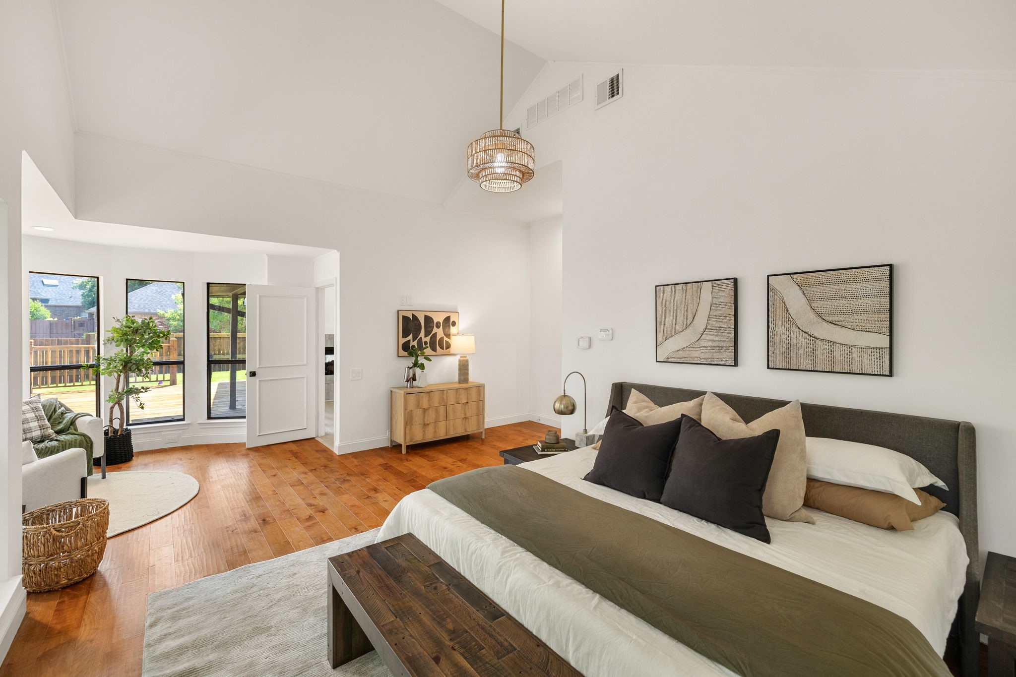 5827 Brushy Creek Trail