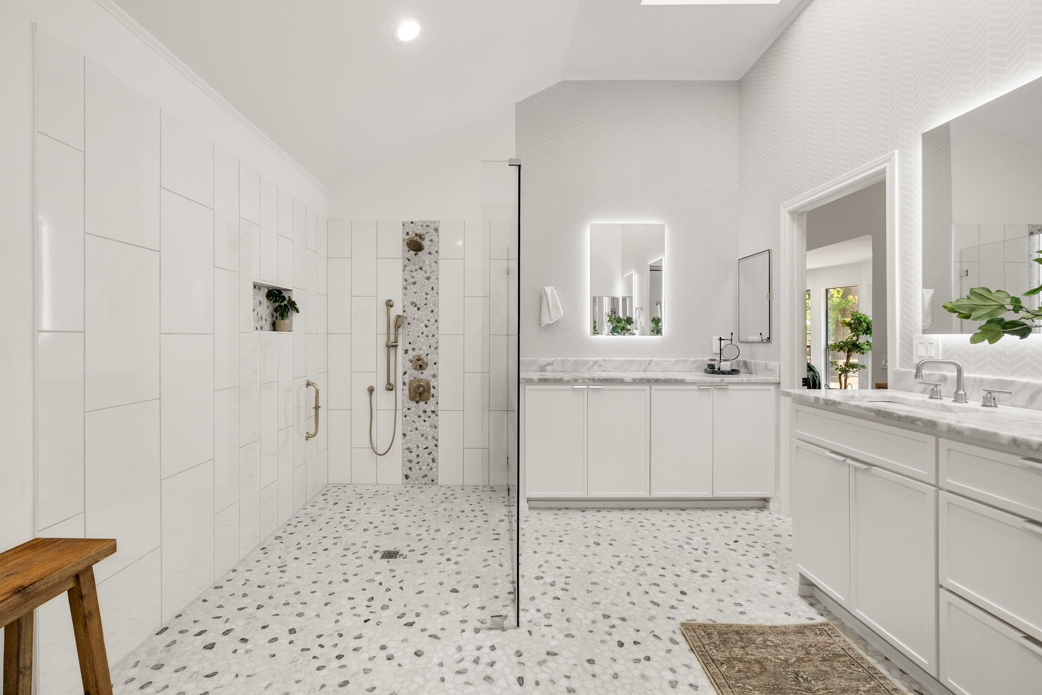 5827 Brushy Creek Trail