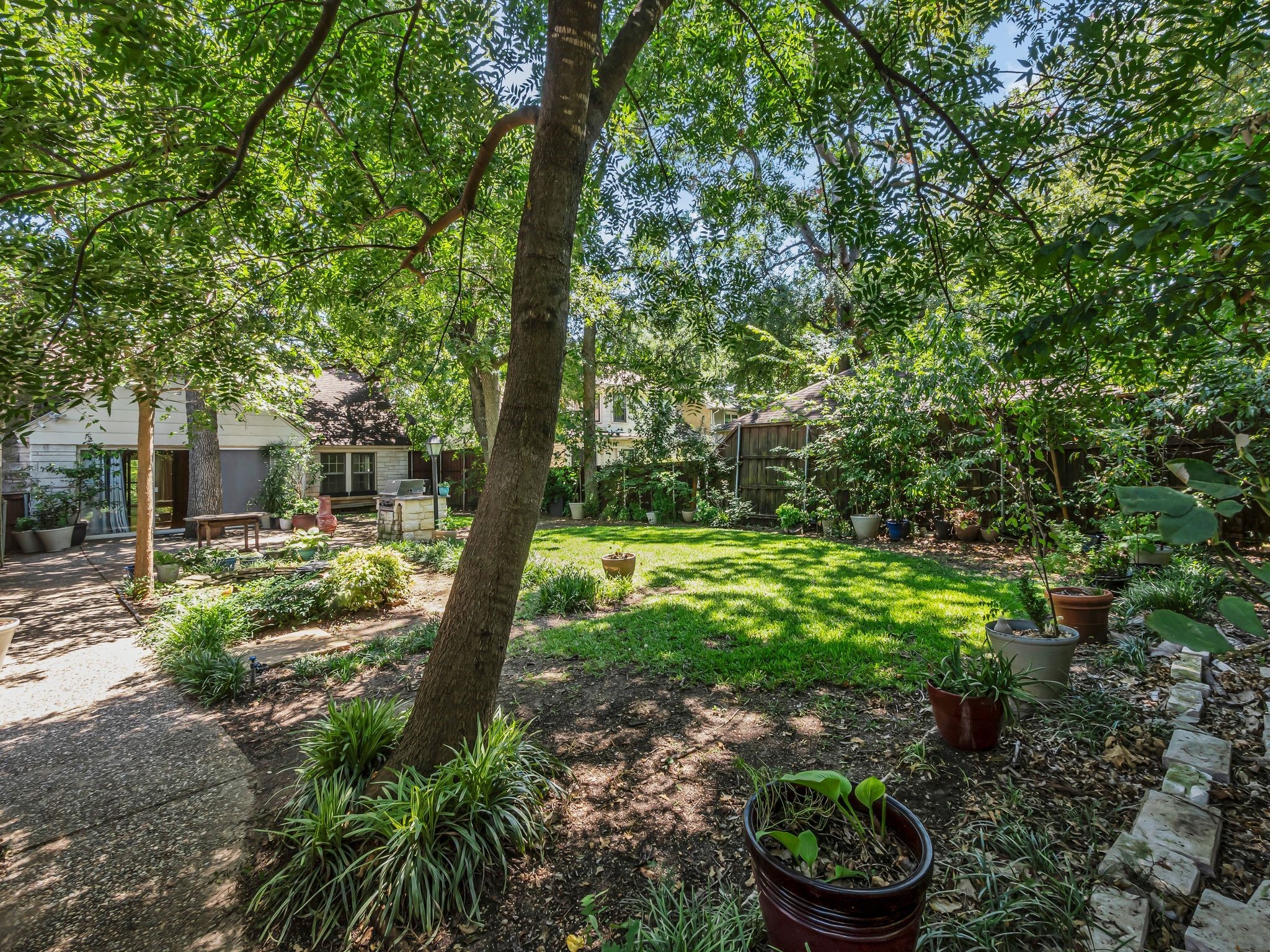 1531 Cedar Hill Avenue