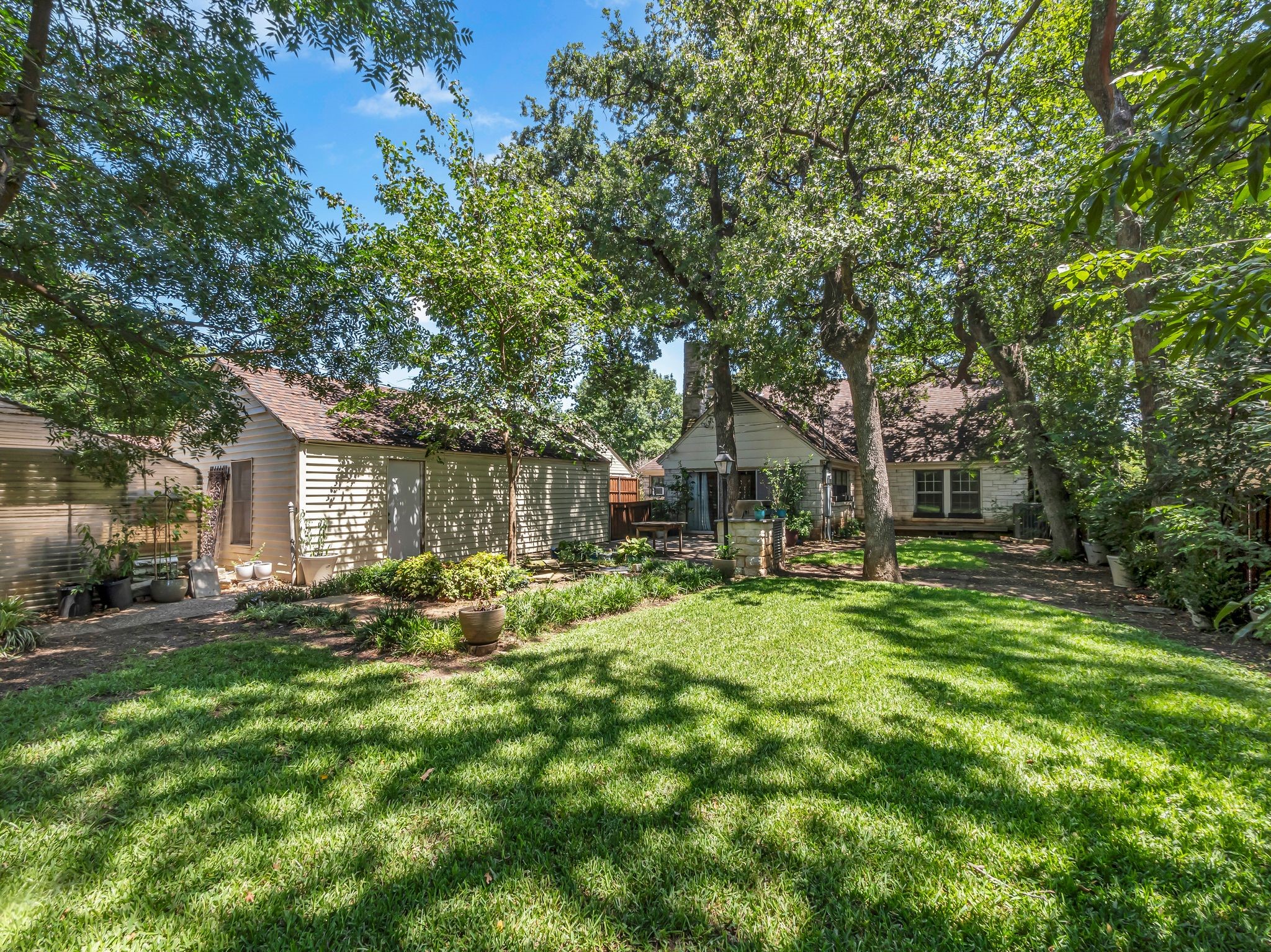 1531 Cedar Hill Avenue