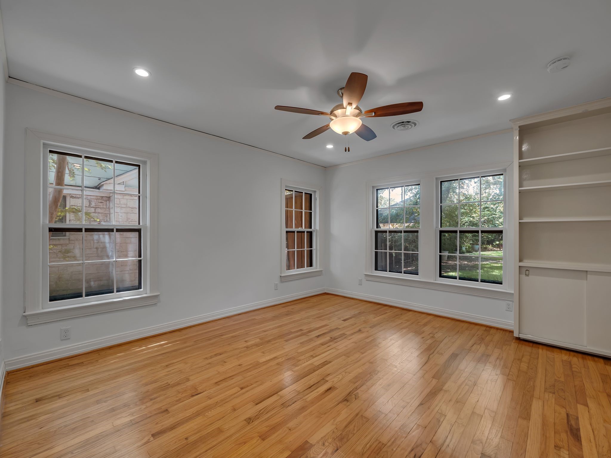 1531 Cedar Hill Avenue