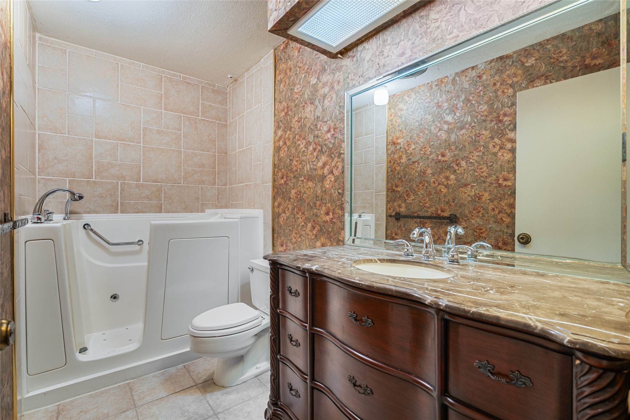 4032 Echo Glen Drive