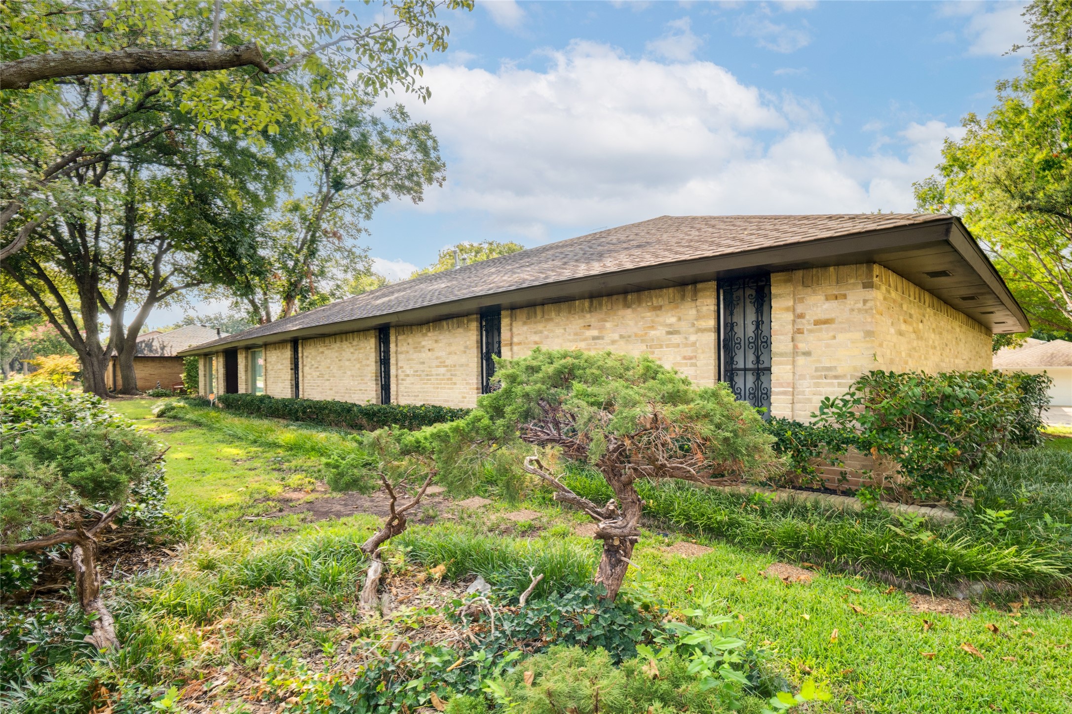 4032 Echo Glen Drive