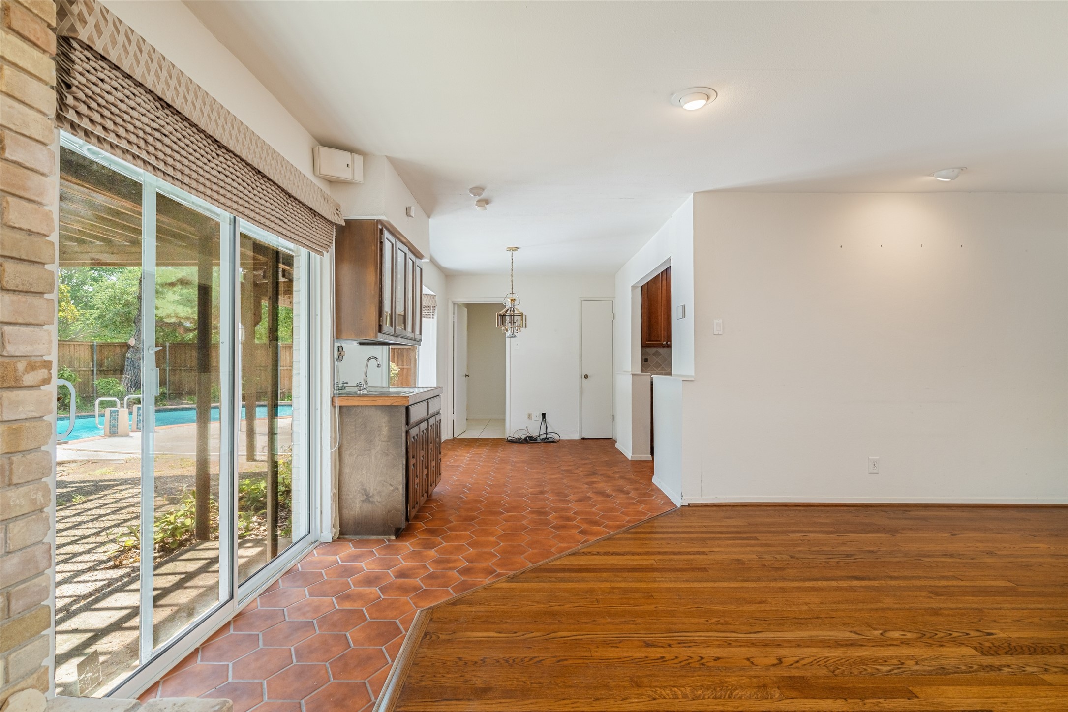 4032 Echo Glen Drive