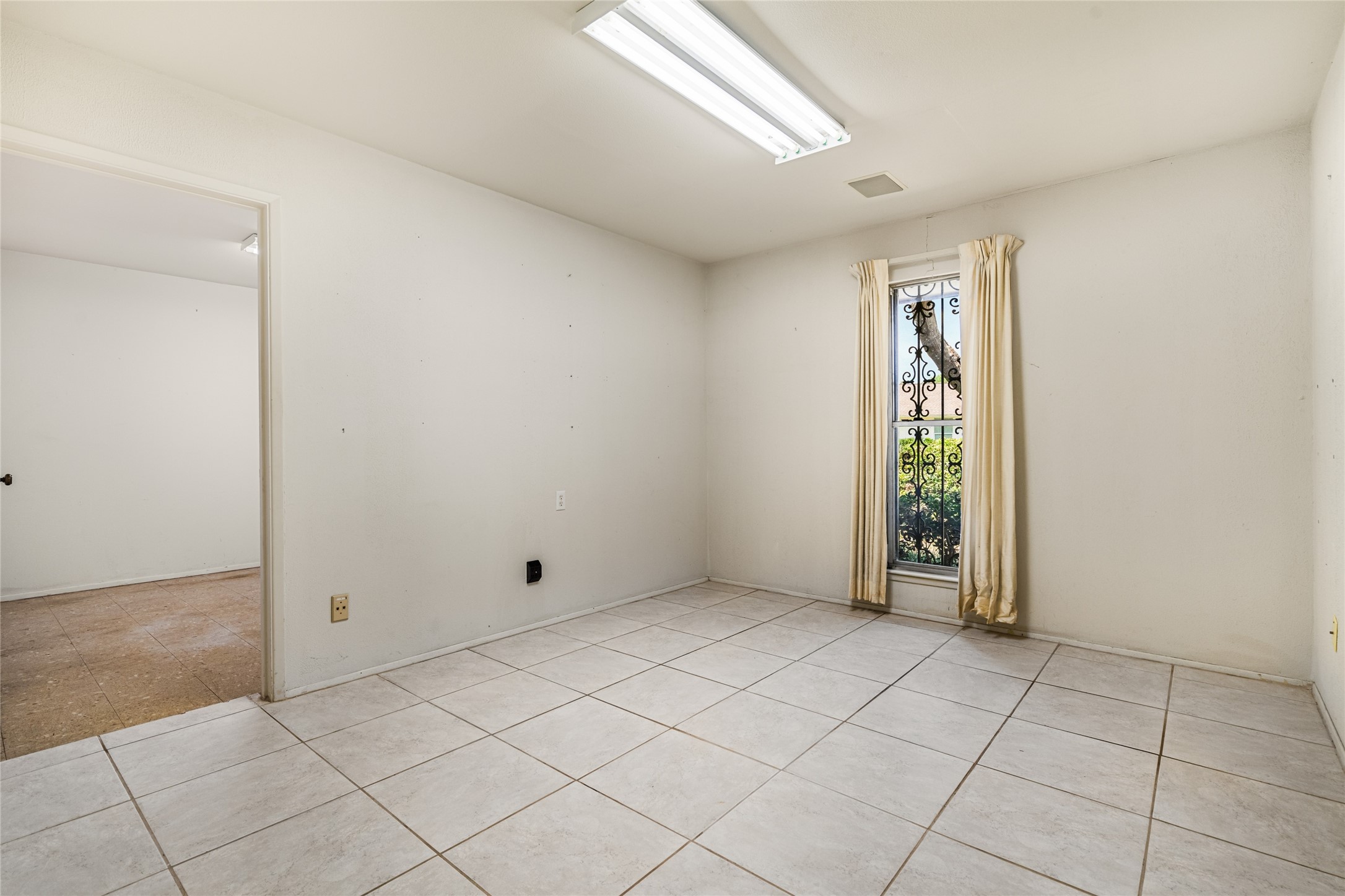 4032 Echo Glen Drive