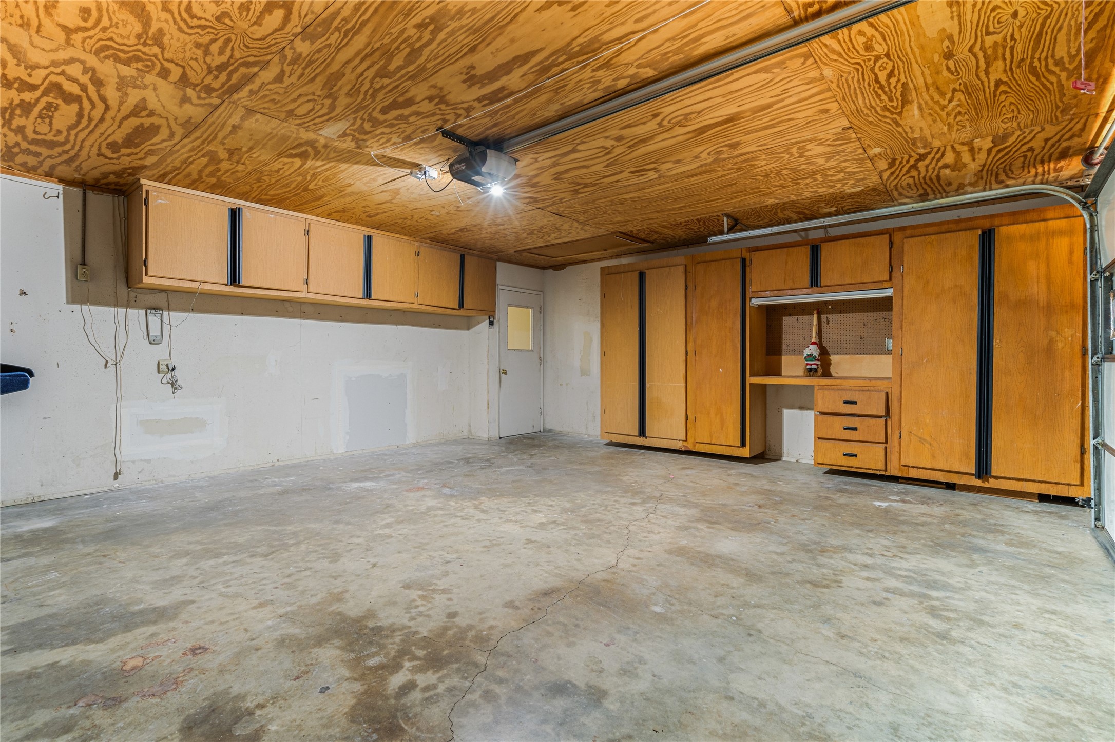 4032 Echo Glen Drive