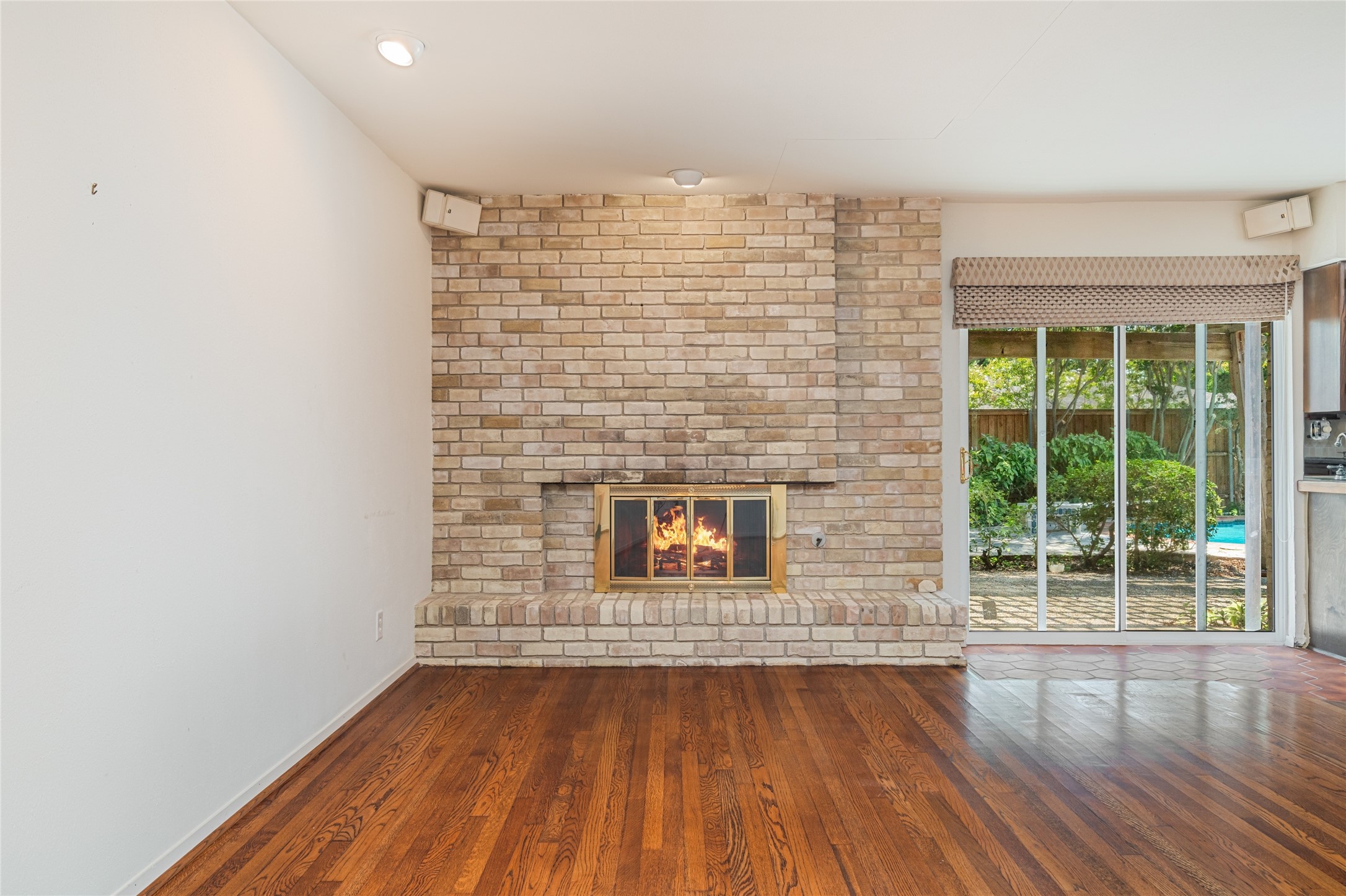 4032 Echo Glen Drive