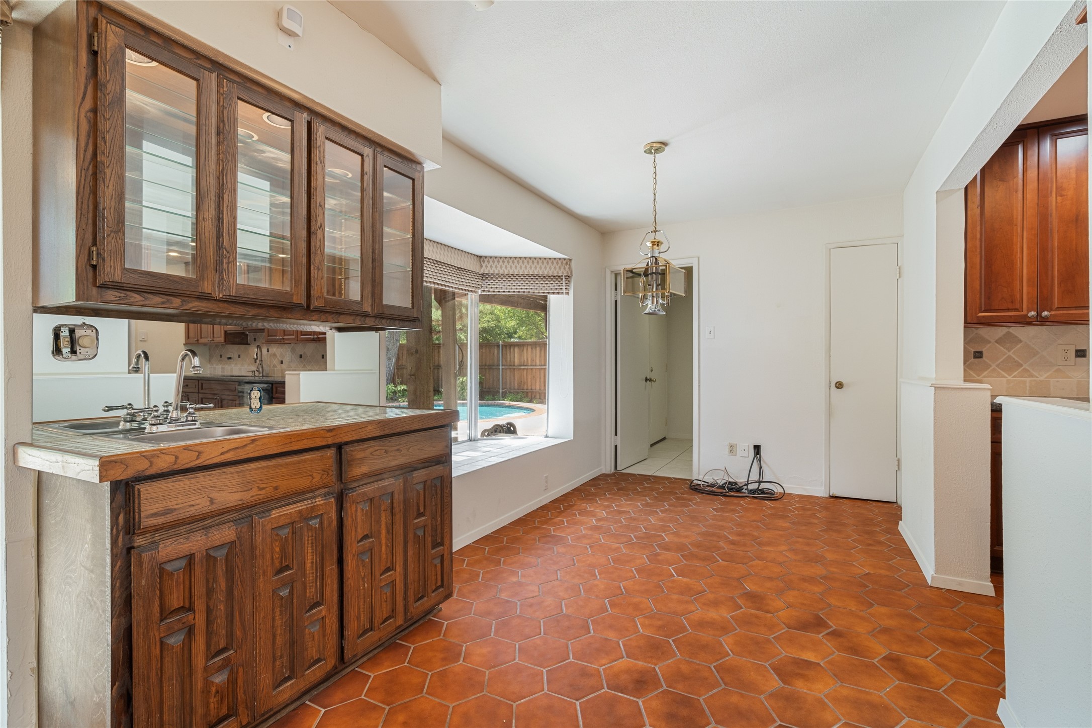 4032 Echo Glen Drive