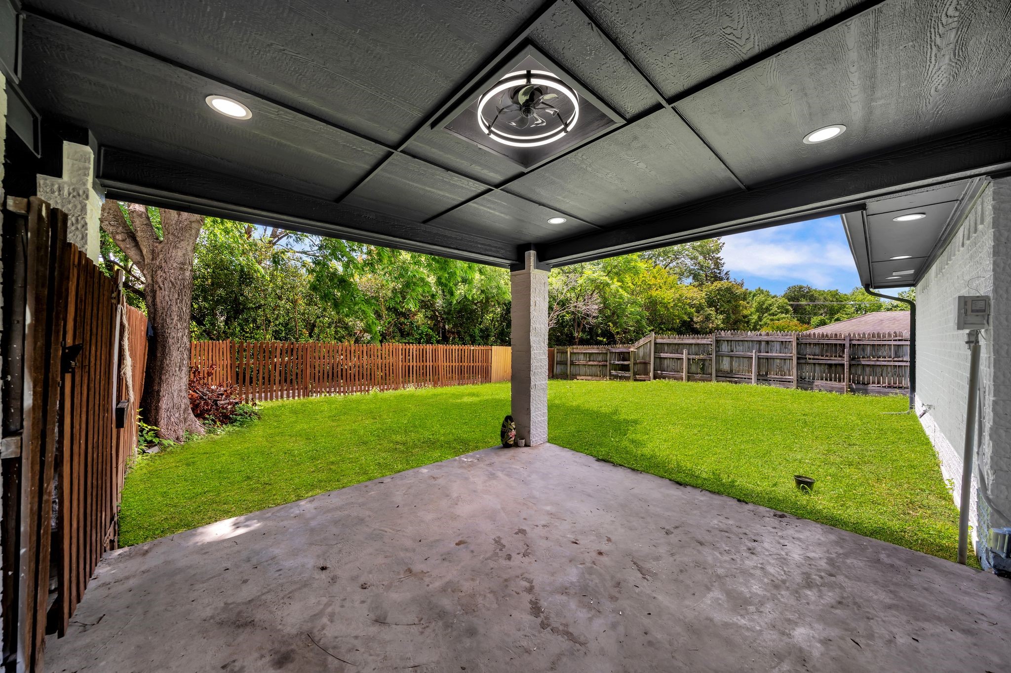 4122 Azalea Lane