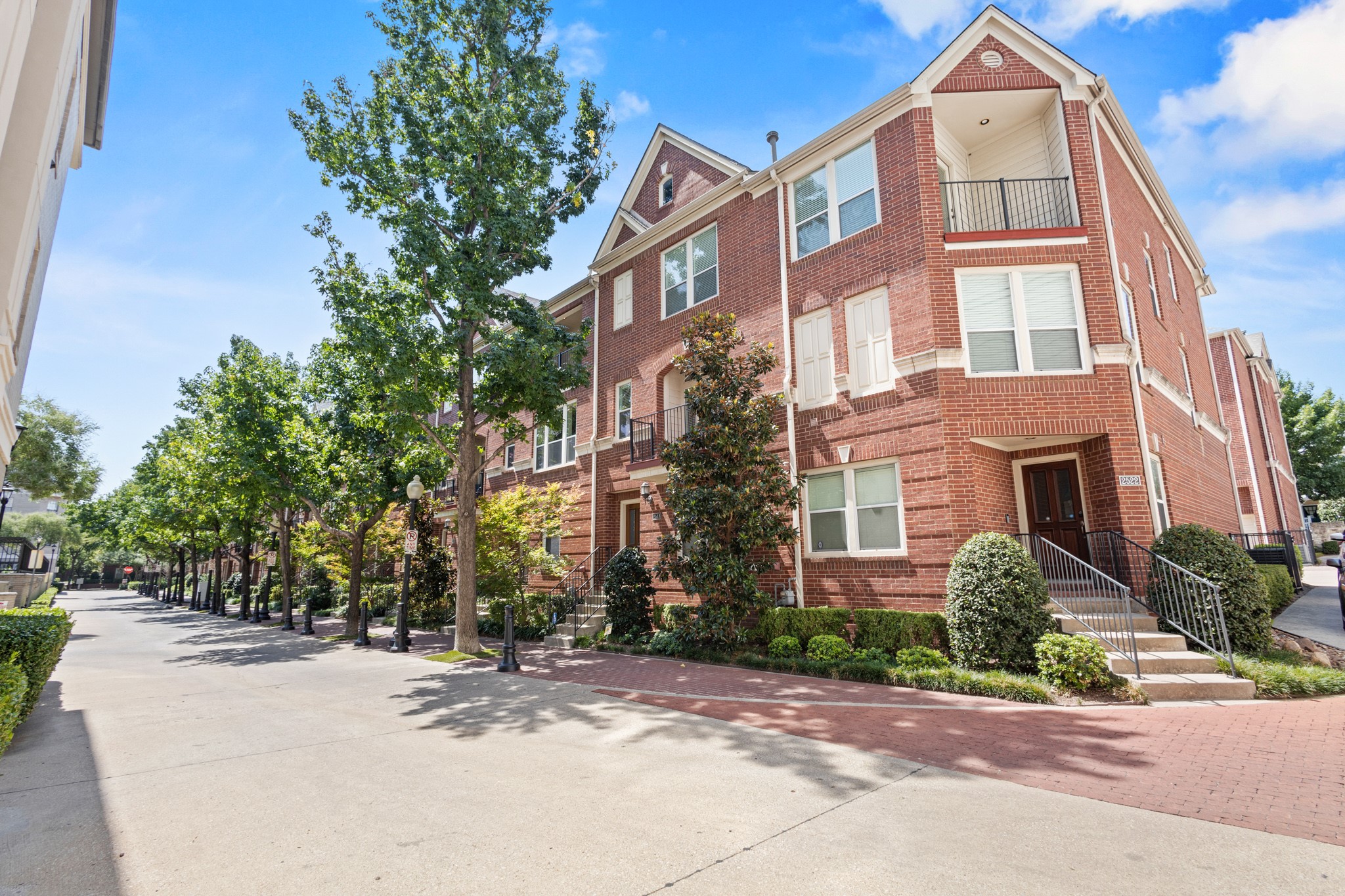 2514 Worthington Street