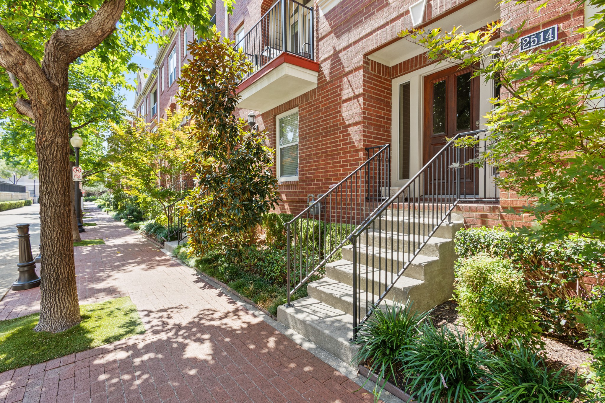 2514 Worthington Street