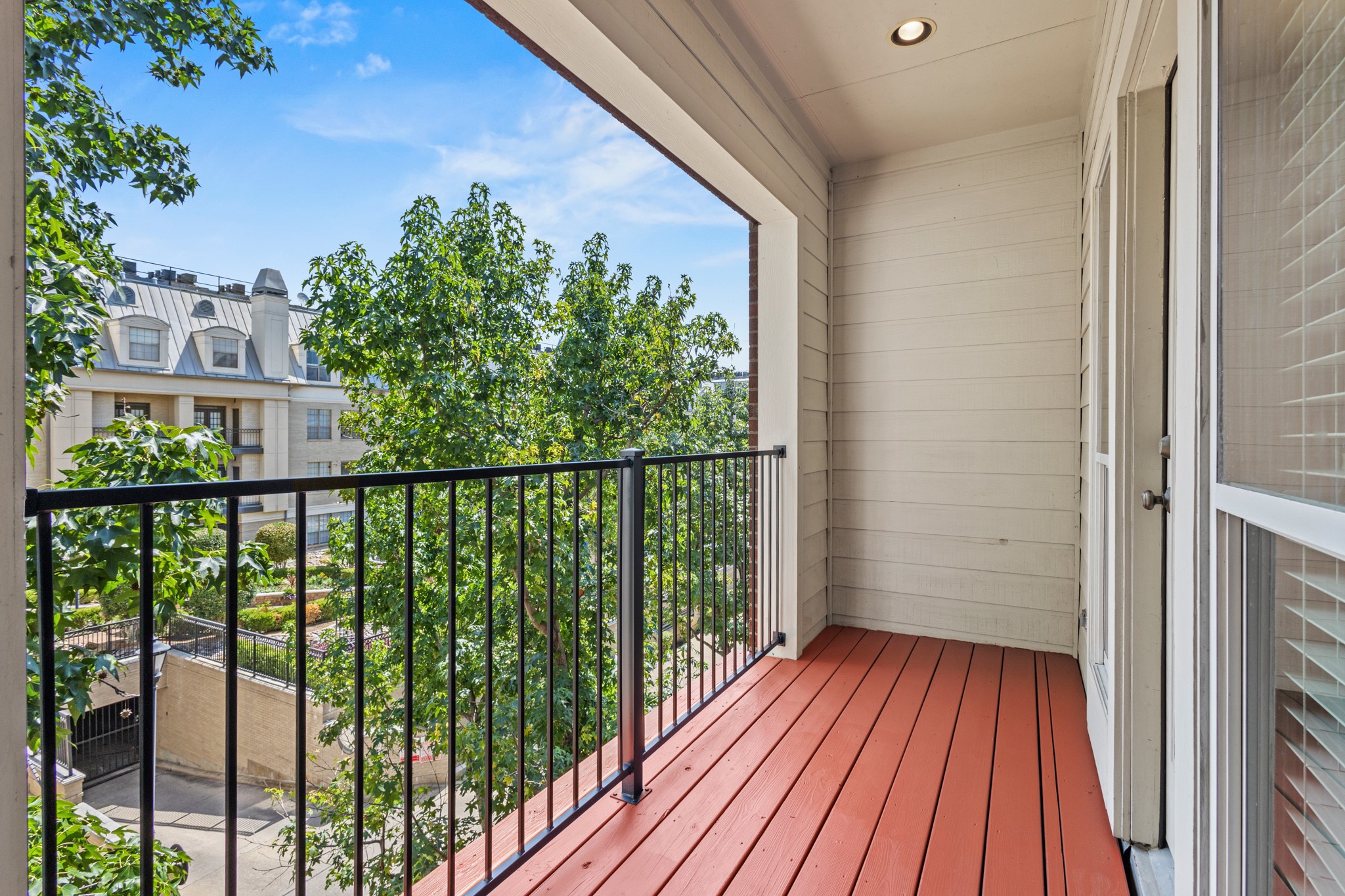 2514 Worthington Street