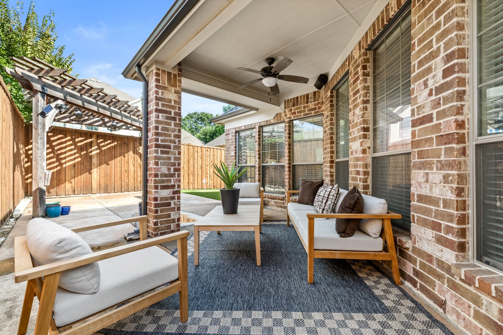 8204 Ridgelea Street