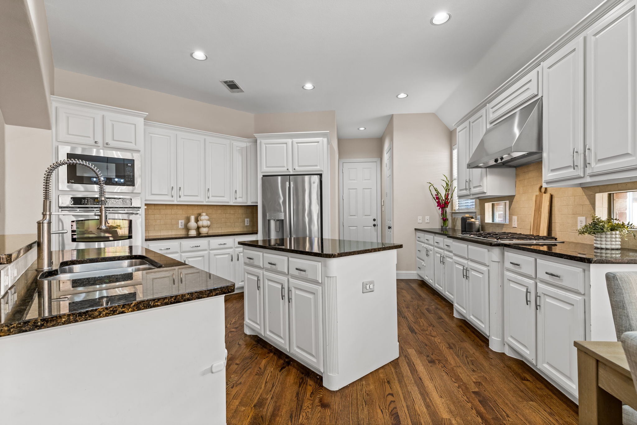 8204 Ridgelea Street