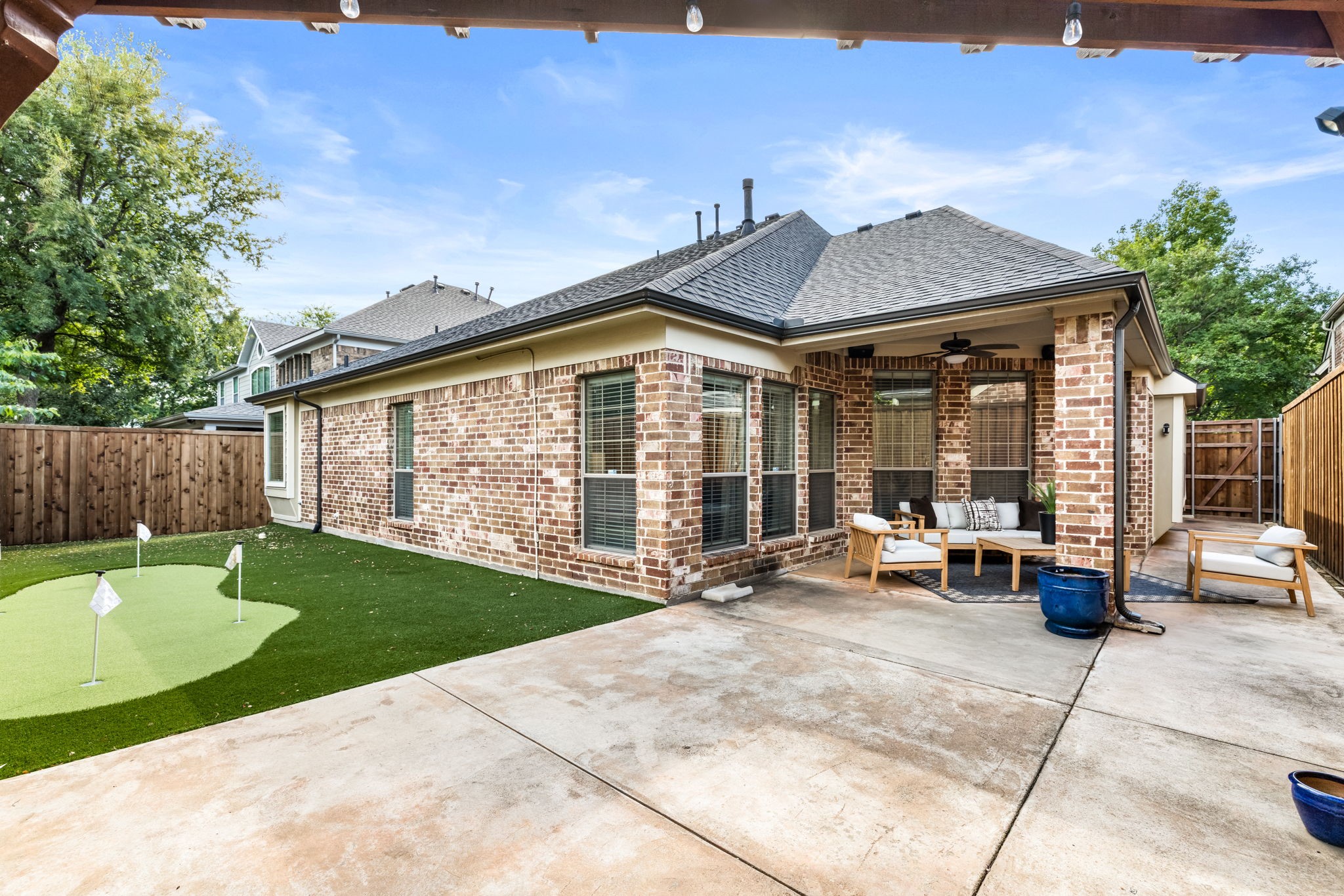 8204 Ridgelea Street