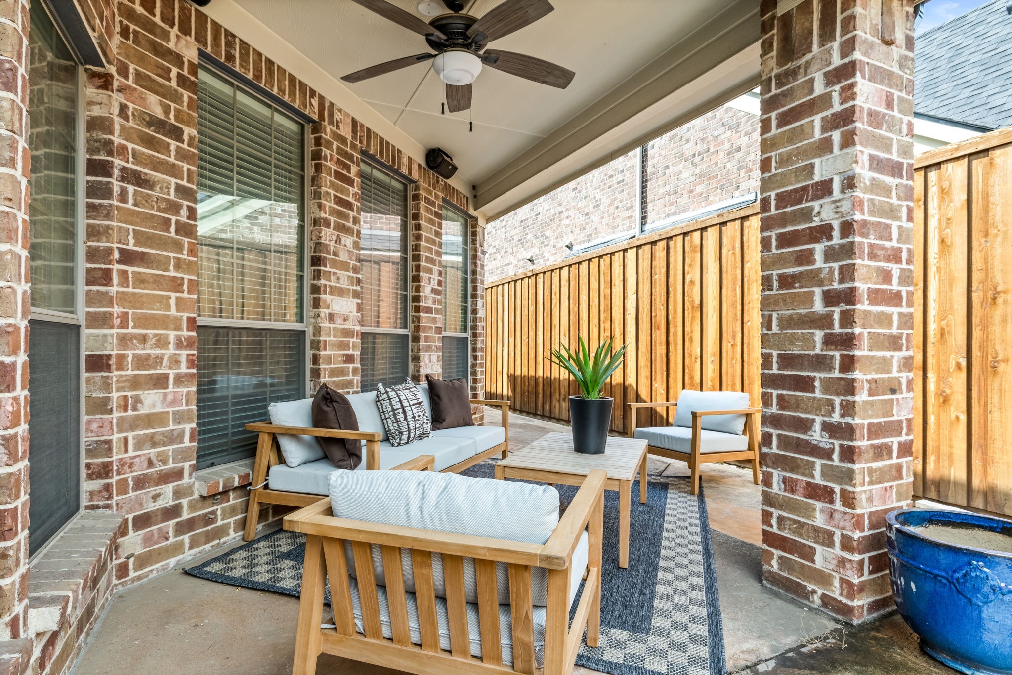 8204 Ridgelea Street