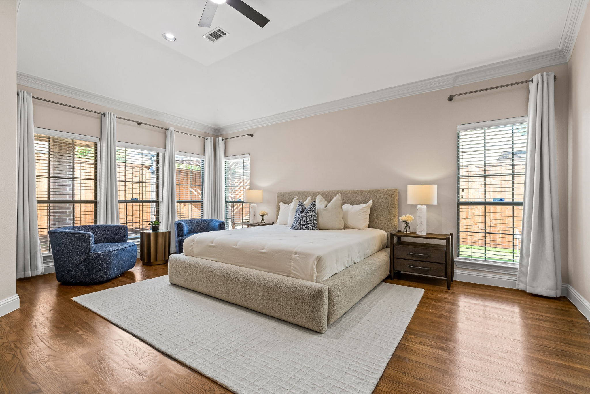 8204 Ridgelea Street