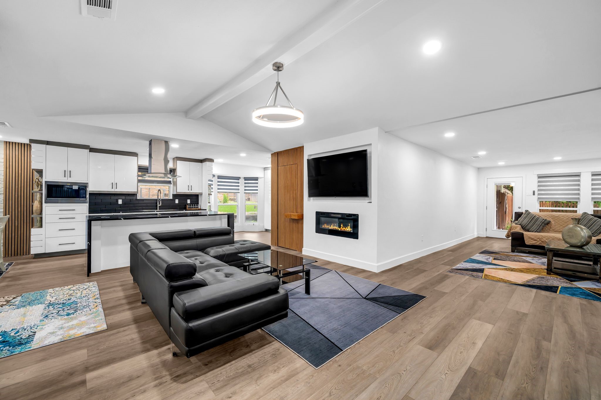 4122 Azalea Lane
