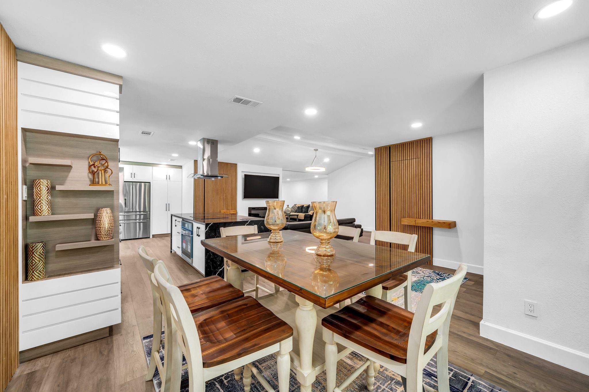 4122 Azalea Lane