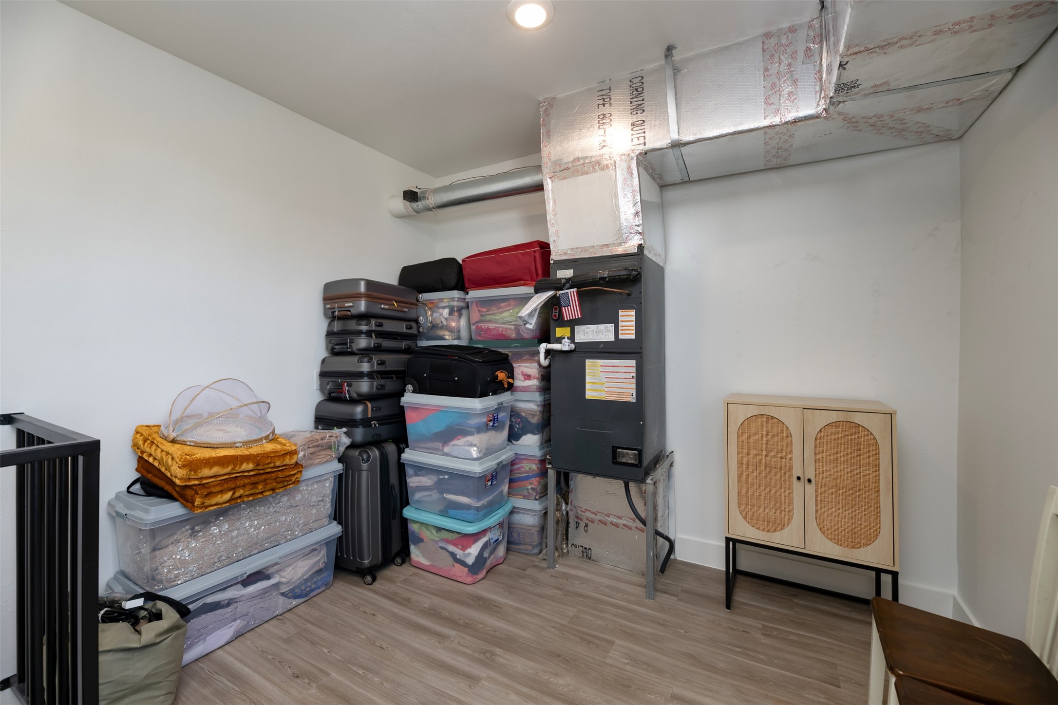 4205 Roseland Avenue 202