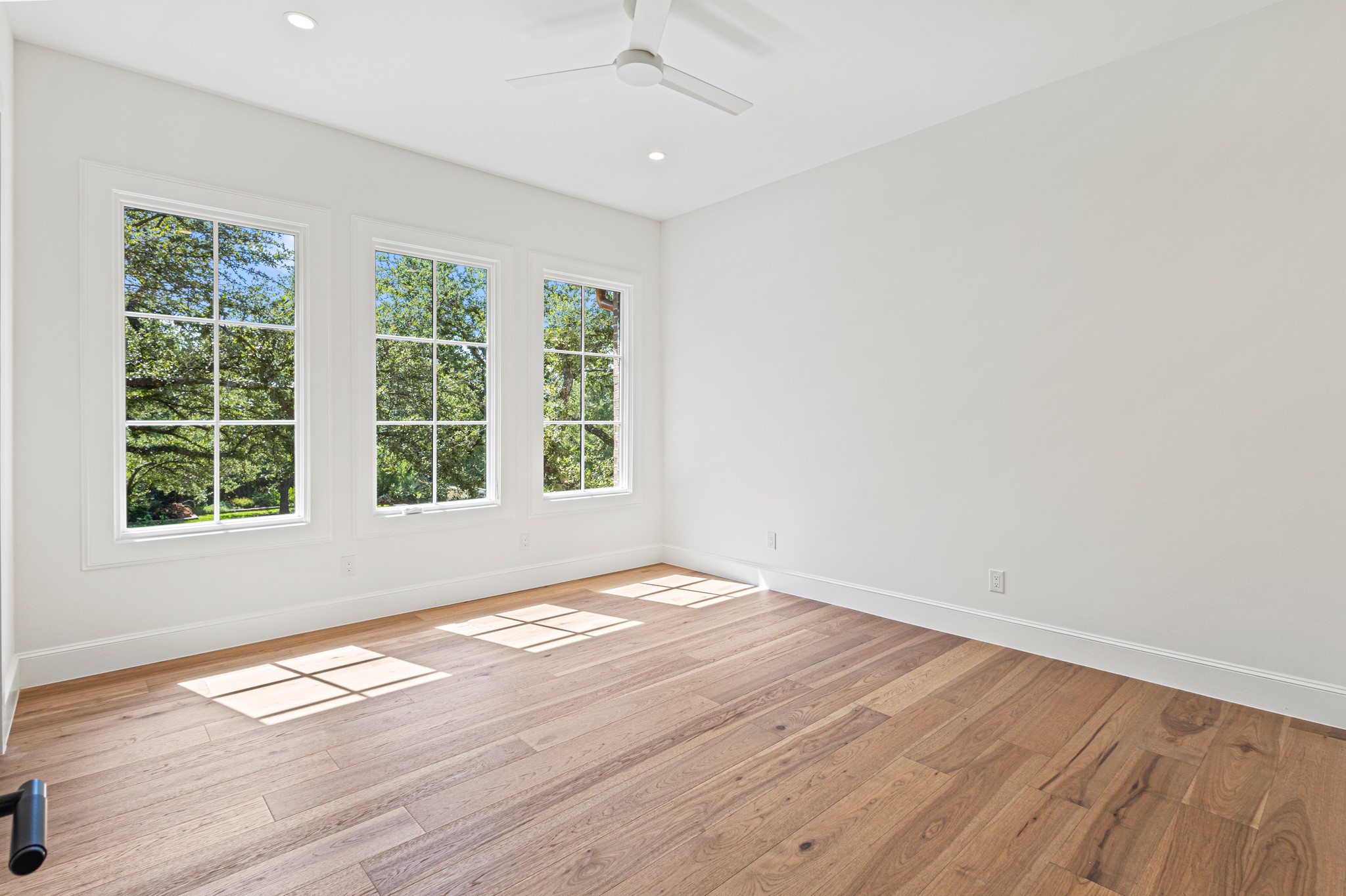 5925 Williamstown Road