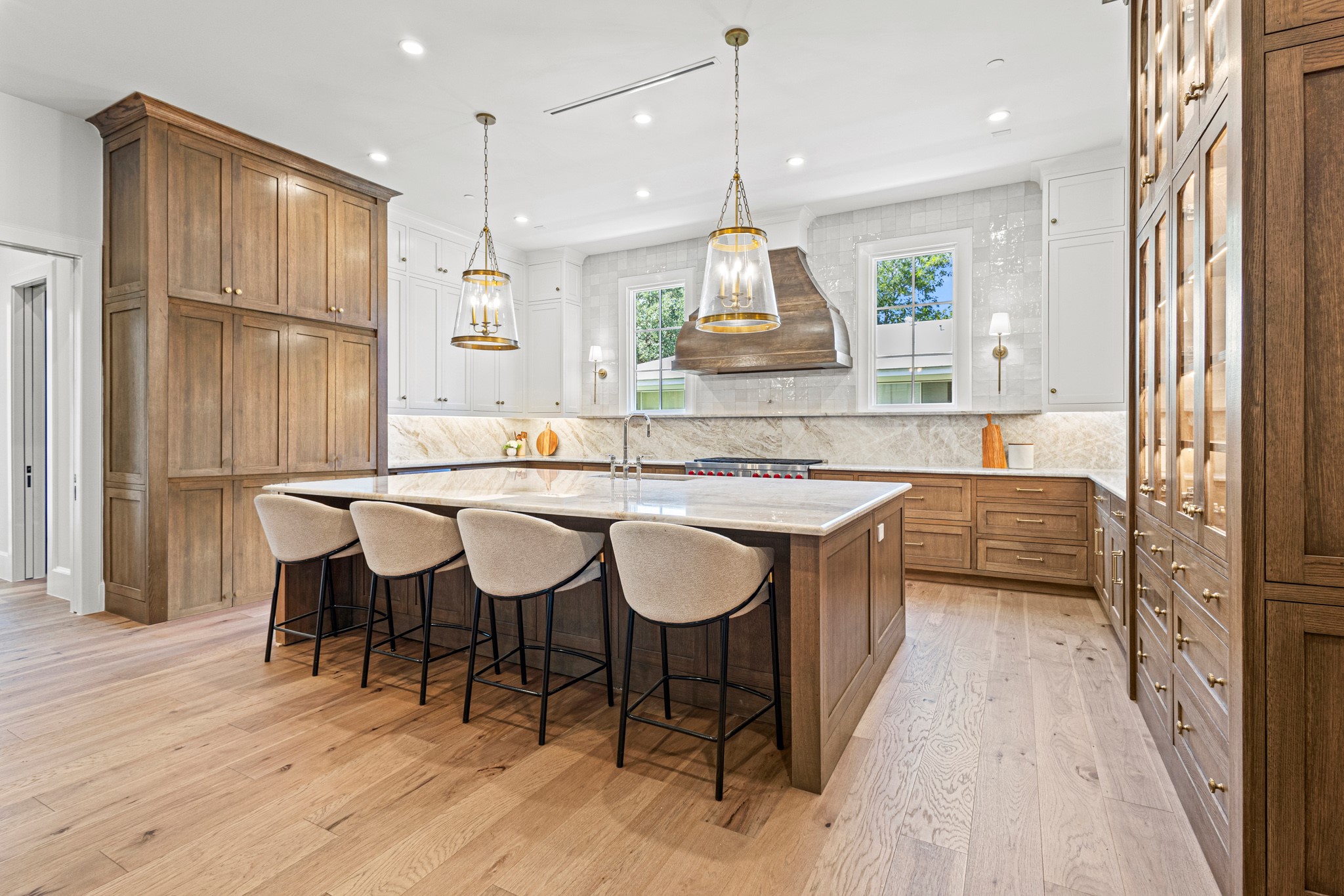 5925 Williamstown Road