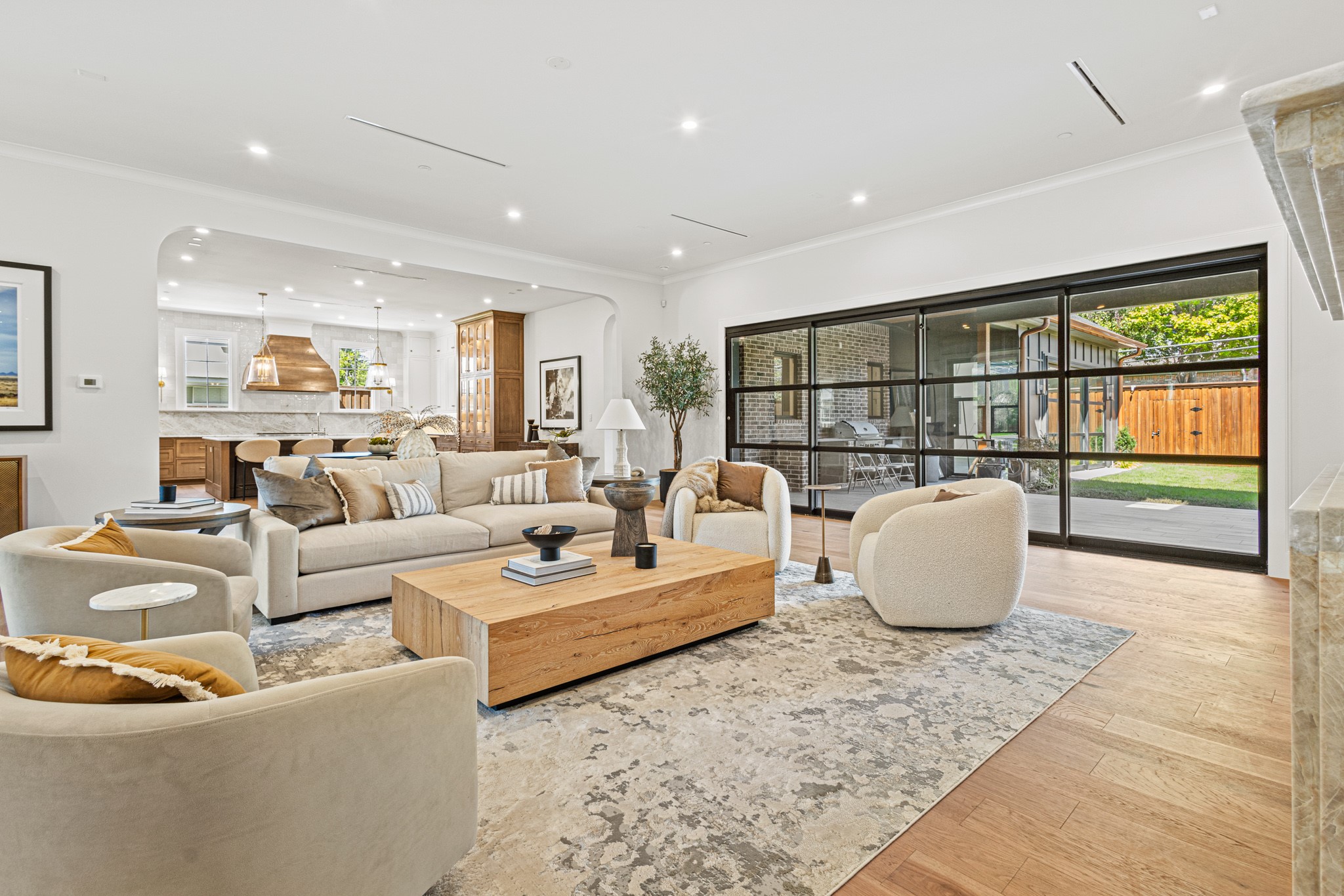 5925 Williamstown Road