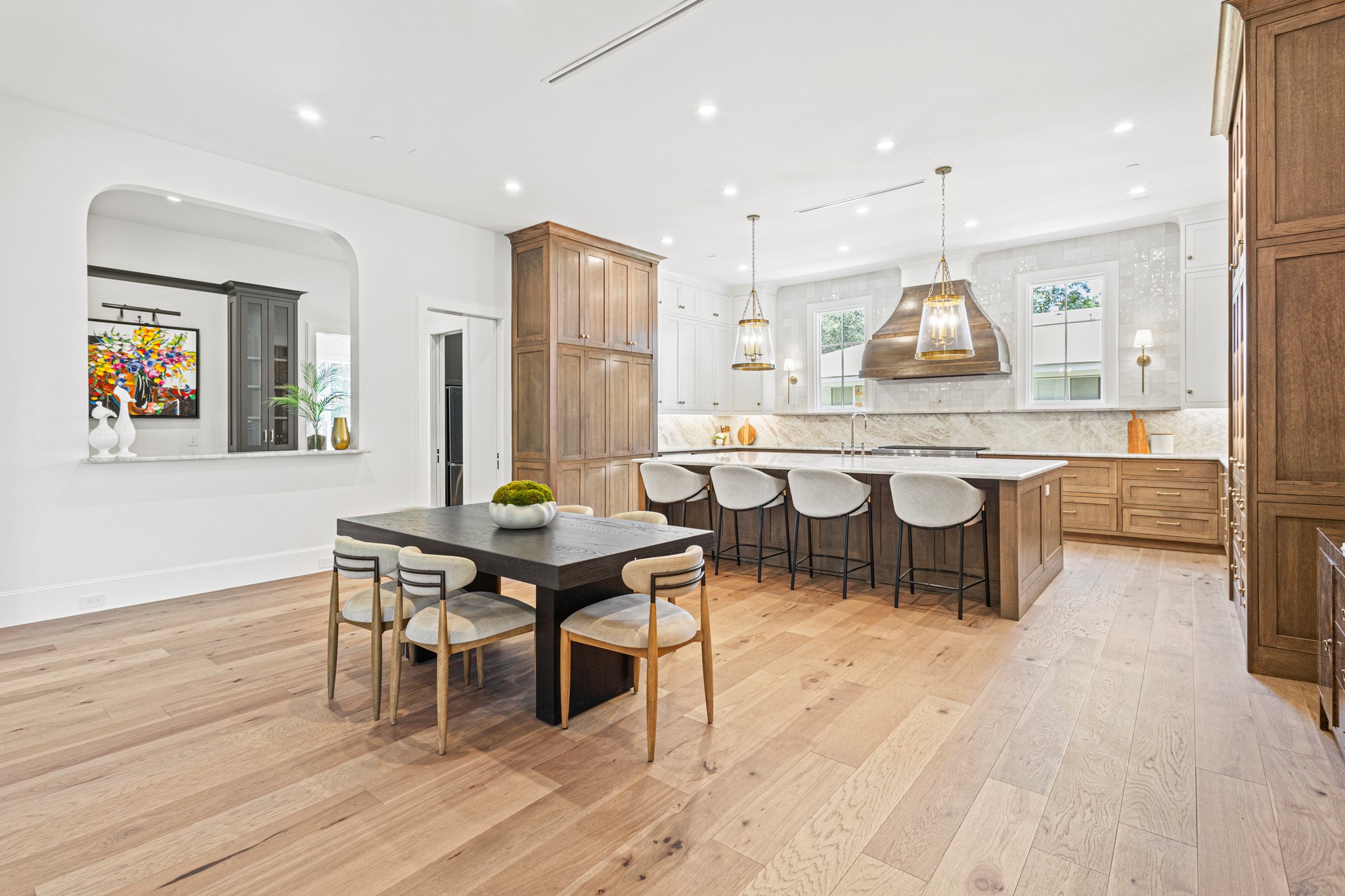 5925 Williamstown Road