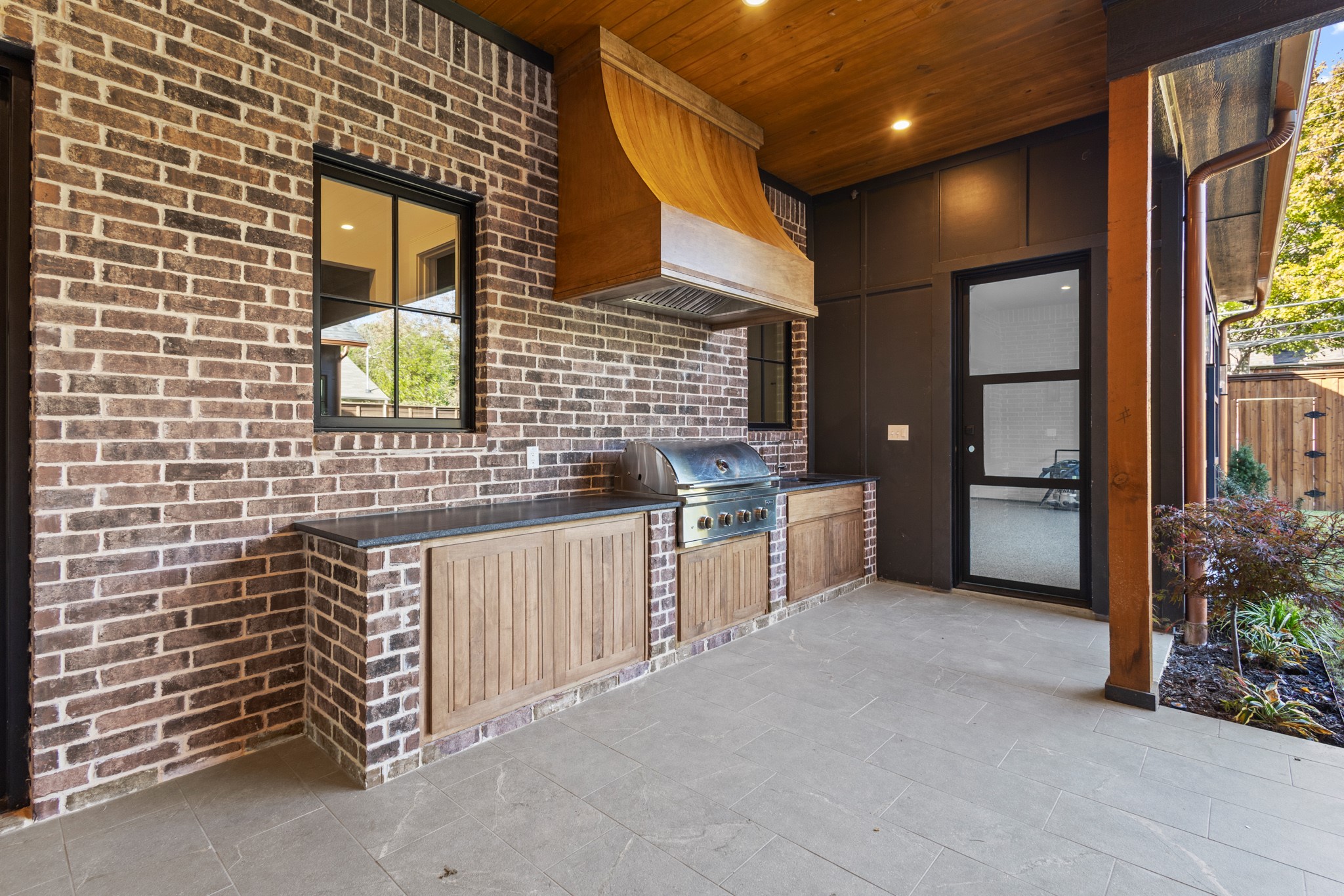 5925 Williamstown Road