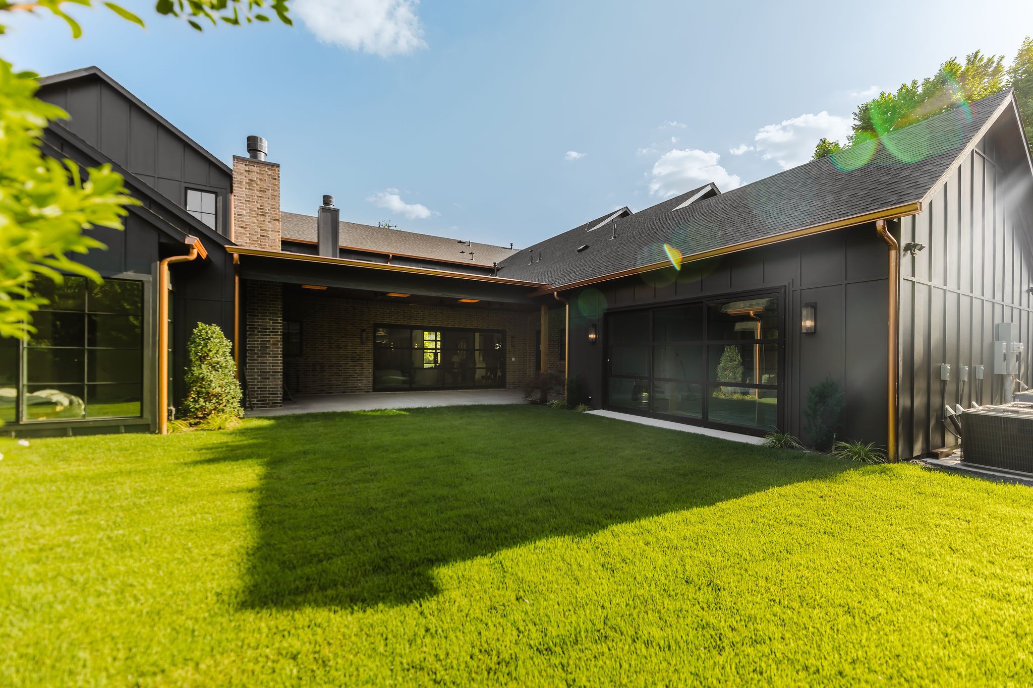 5925 Williamstown Road