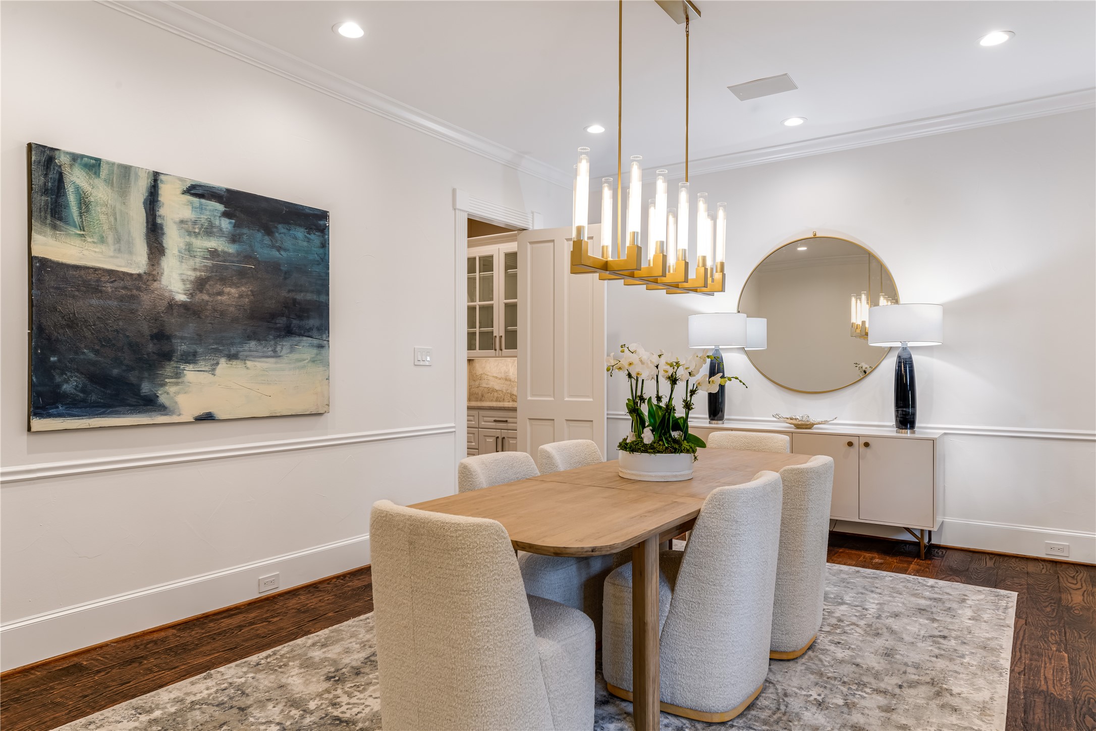 3933 Centenary Avenue