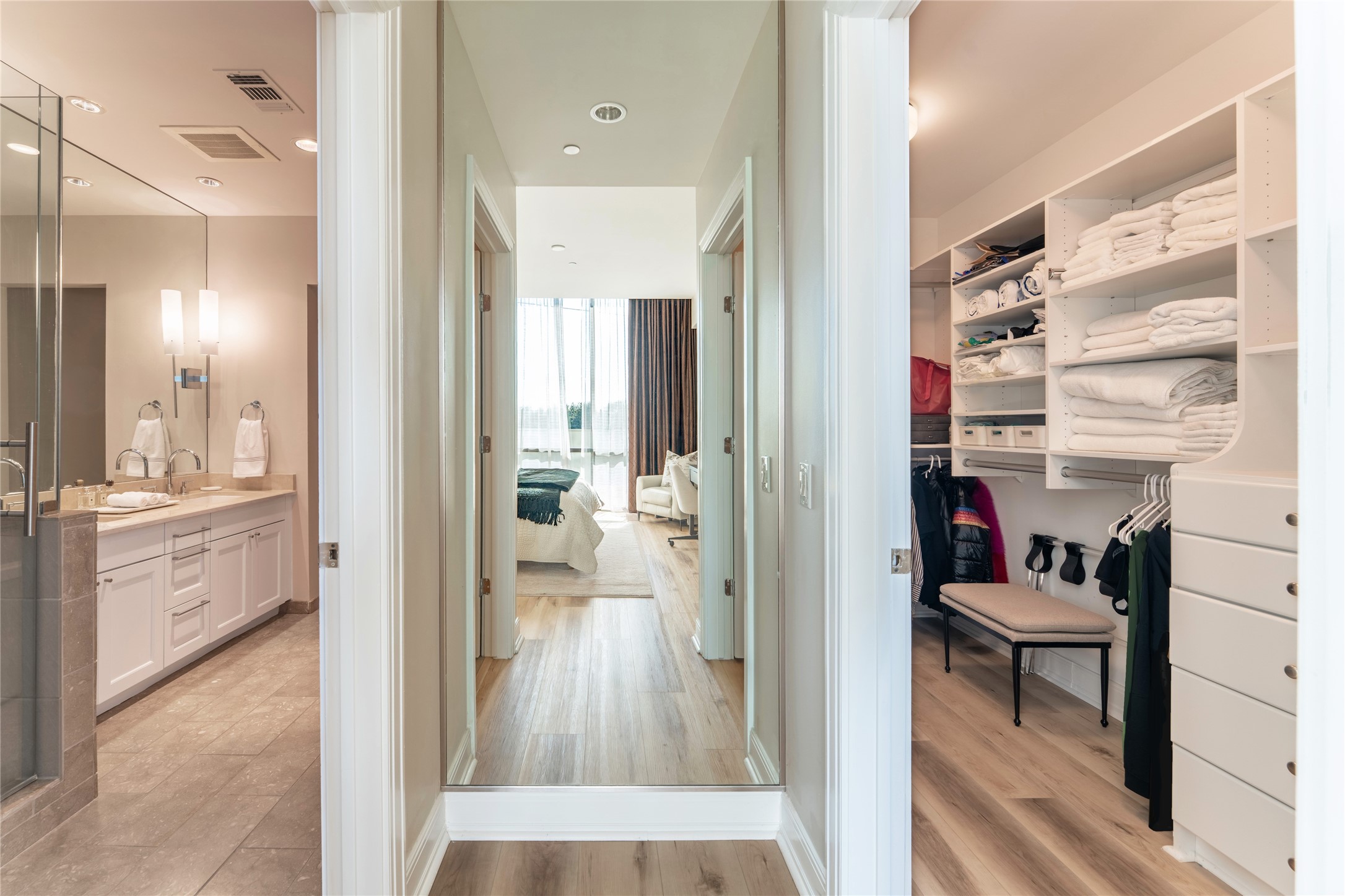 5656 N Central Expressway 207