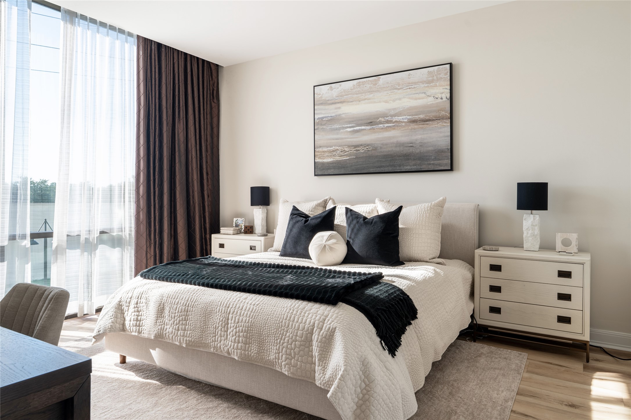 5656 N Central Expressway 207