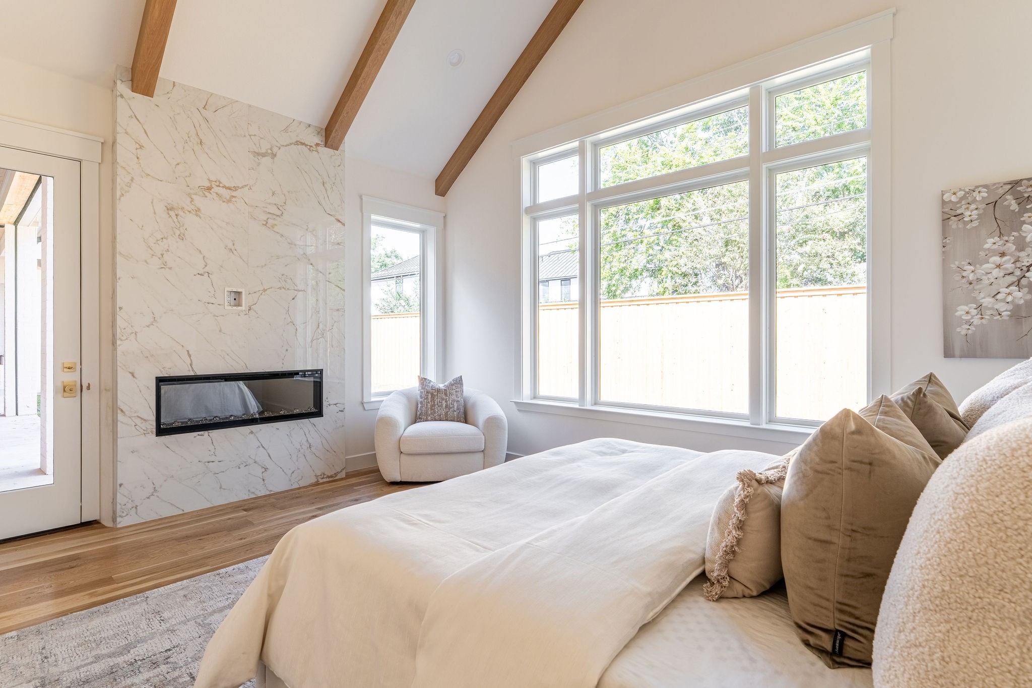 5319 Meadow Crest Drive