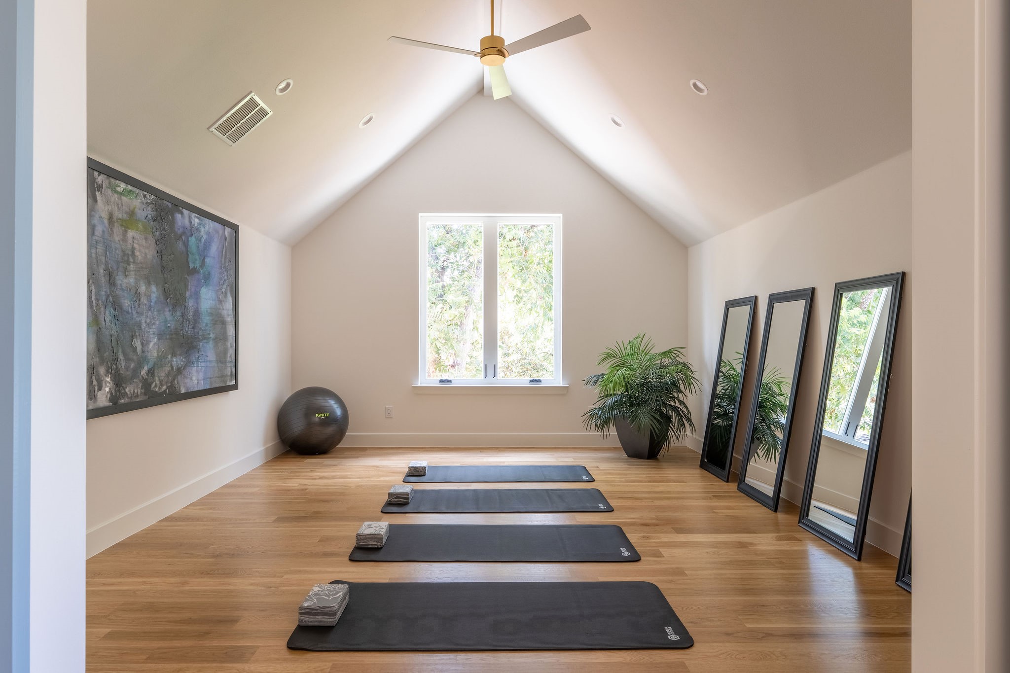 5319 Meadow Crest Drive