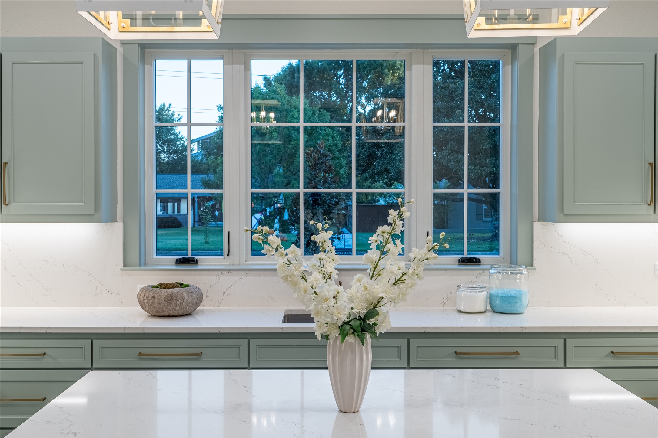 5319 Meadow Crest Drive