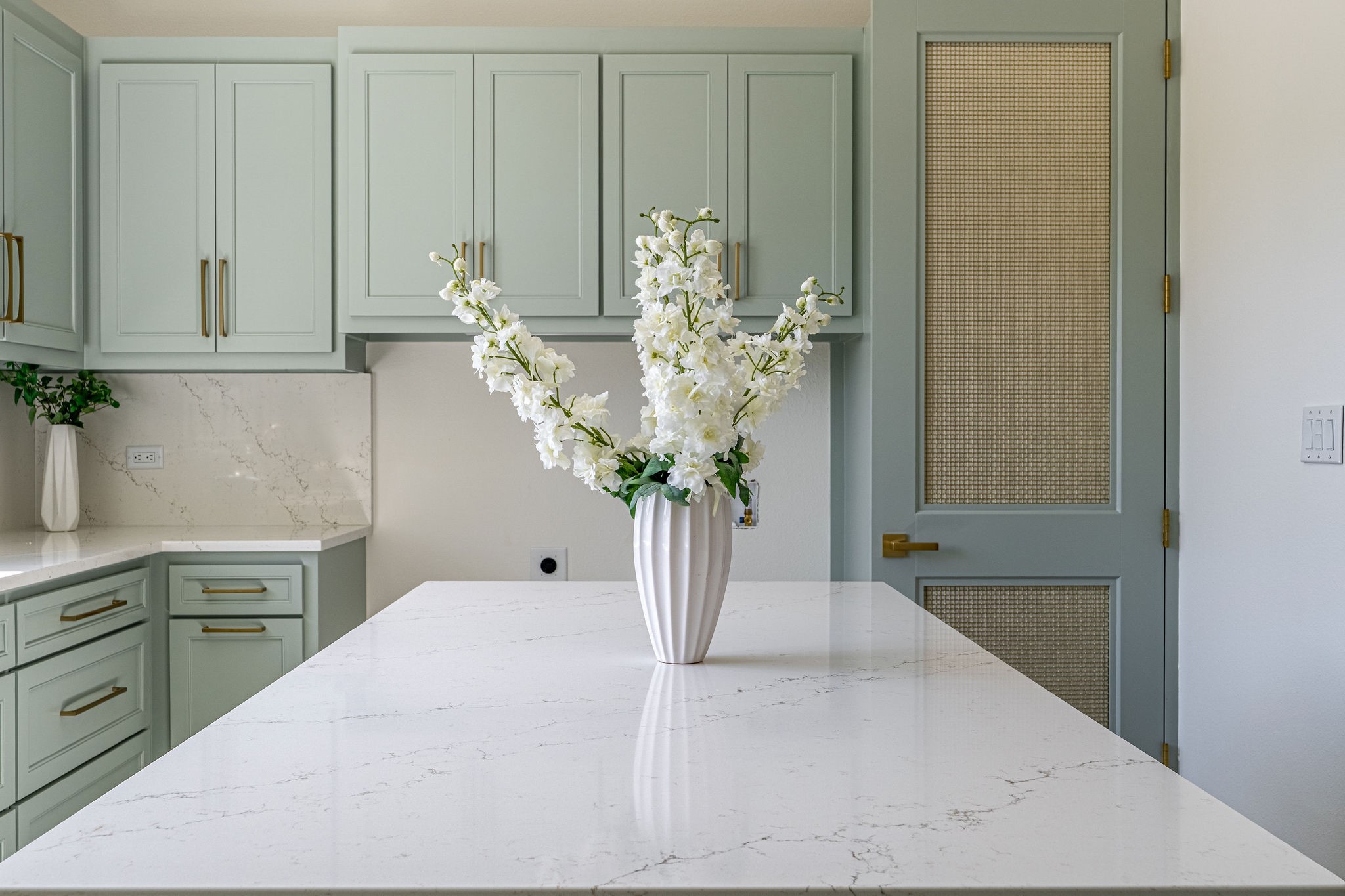 5319 Meadow Crest Drive