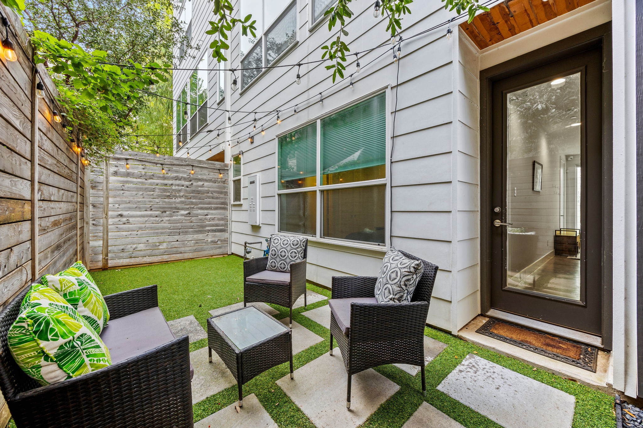 1840 Euclid Avenue 104