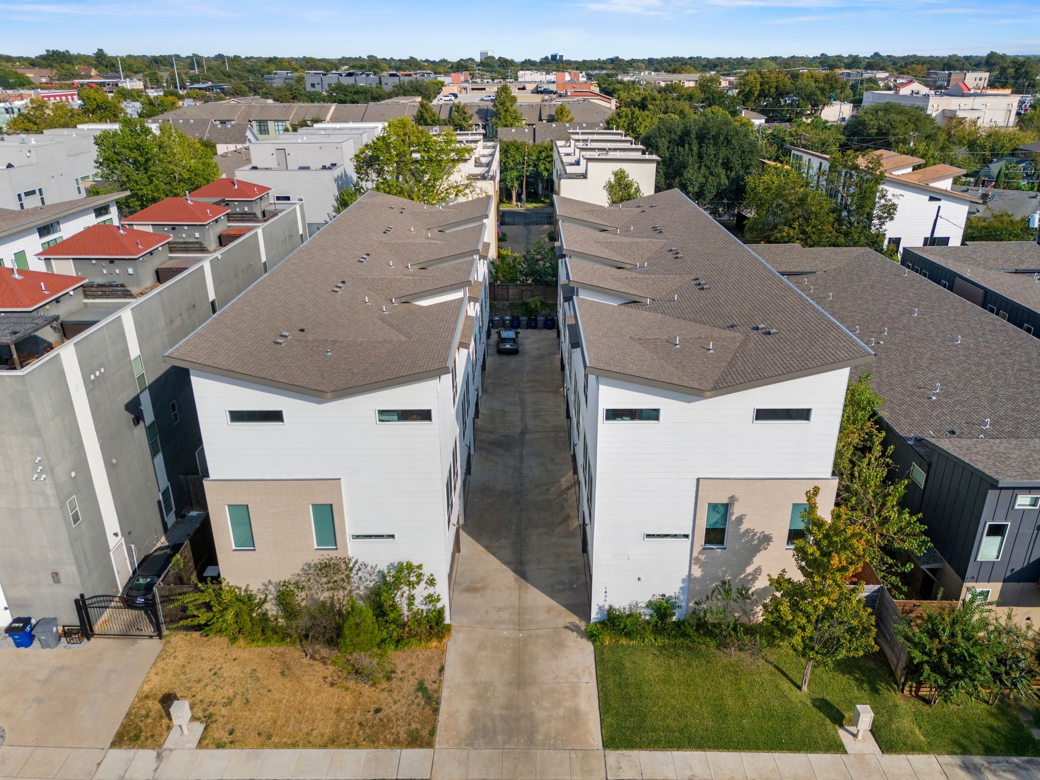 1840 Euclid Avenue 104