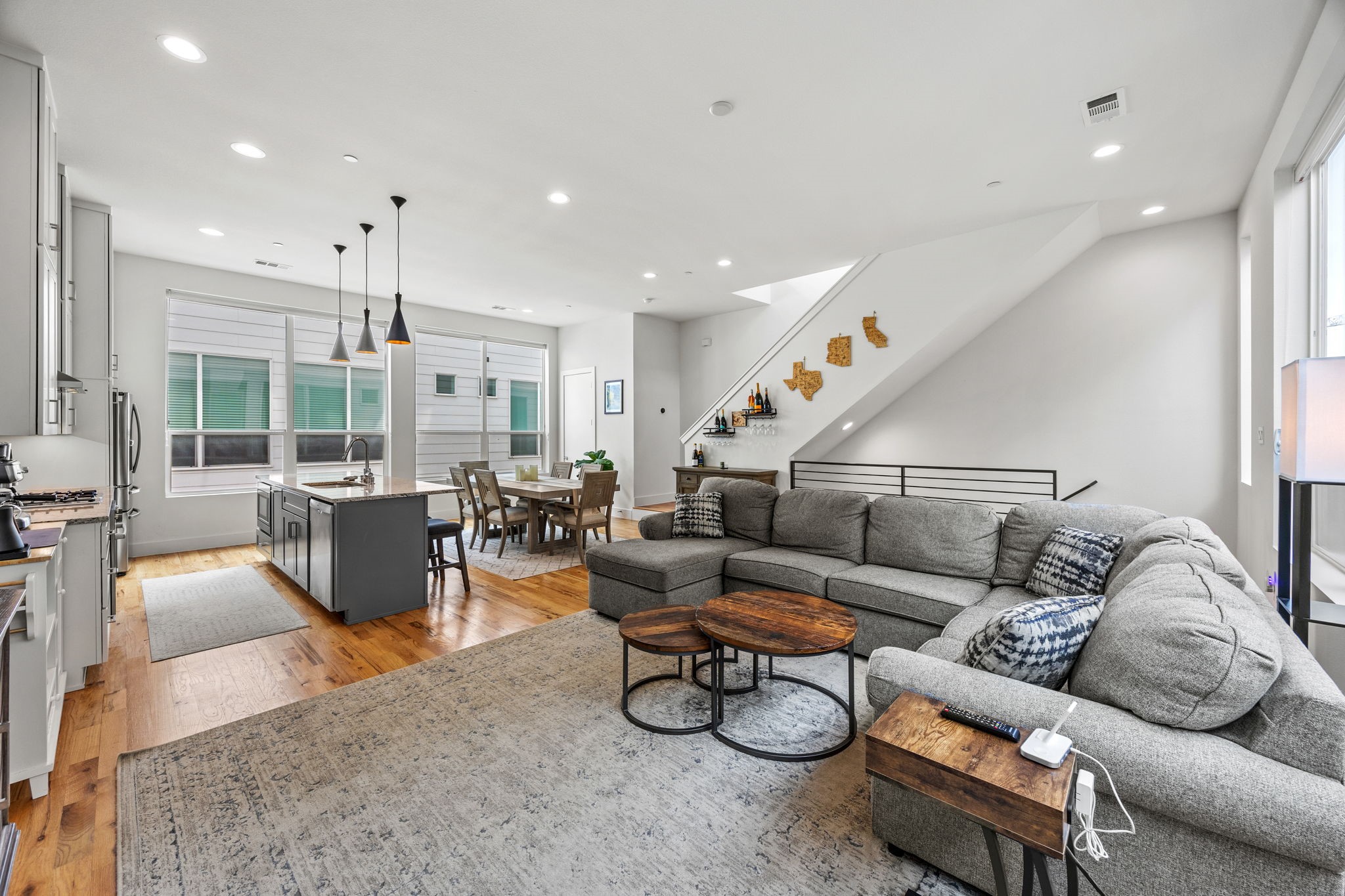 1840 Euclid Avenue 104