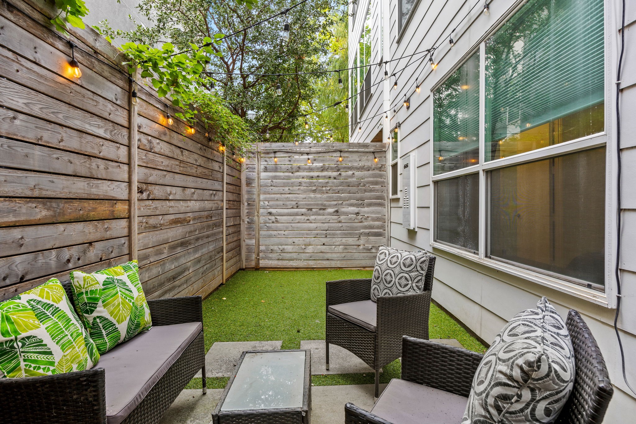 1840 Euclid Avenue 104