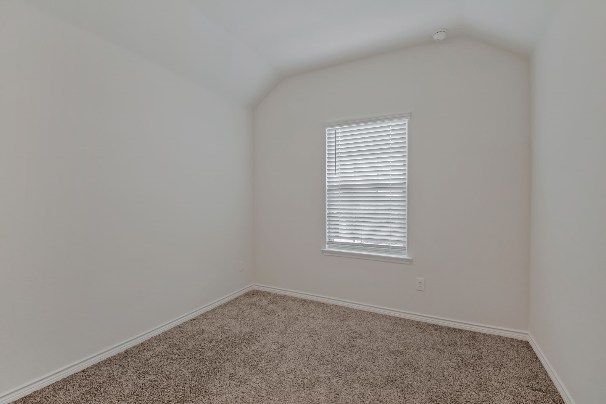 1517 Bennington Lane