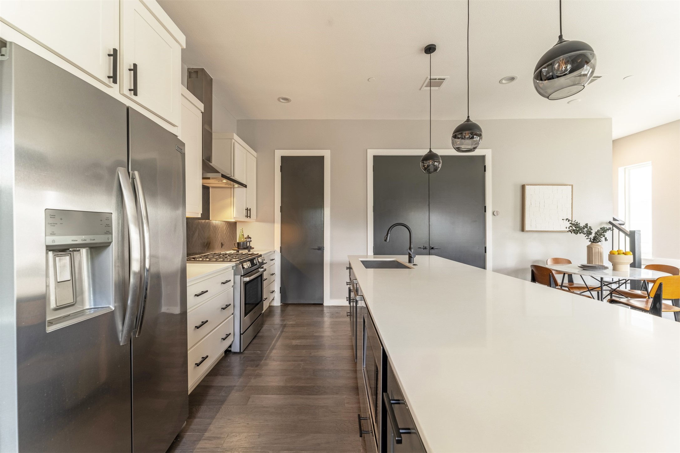 4620 Munger Avenue 107