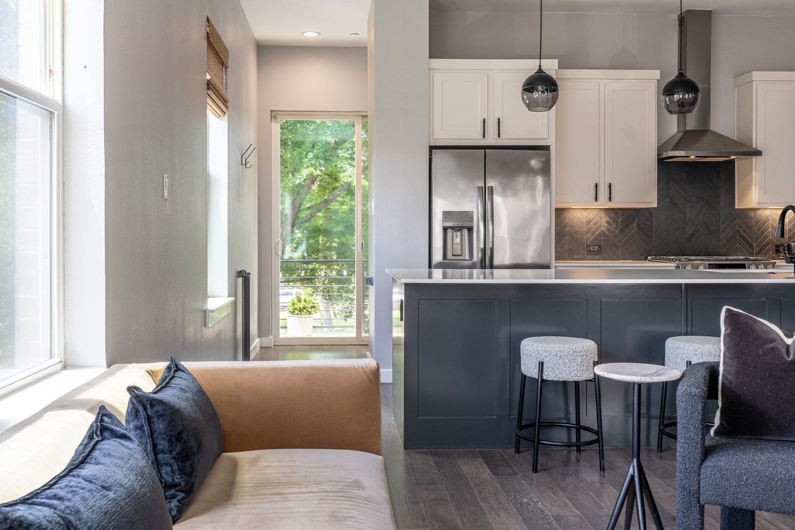 4620 Munger Avenue 107