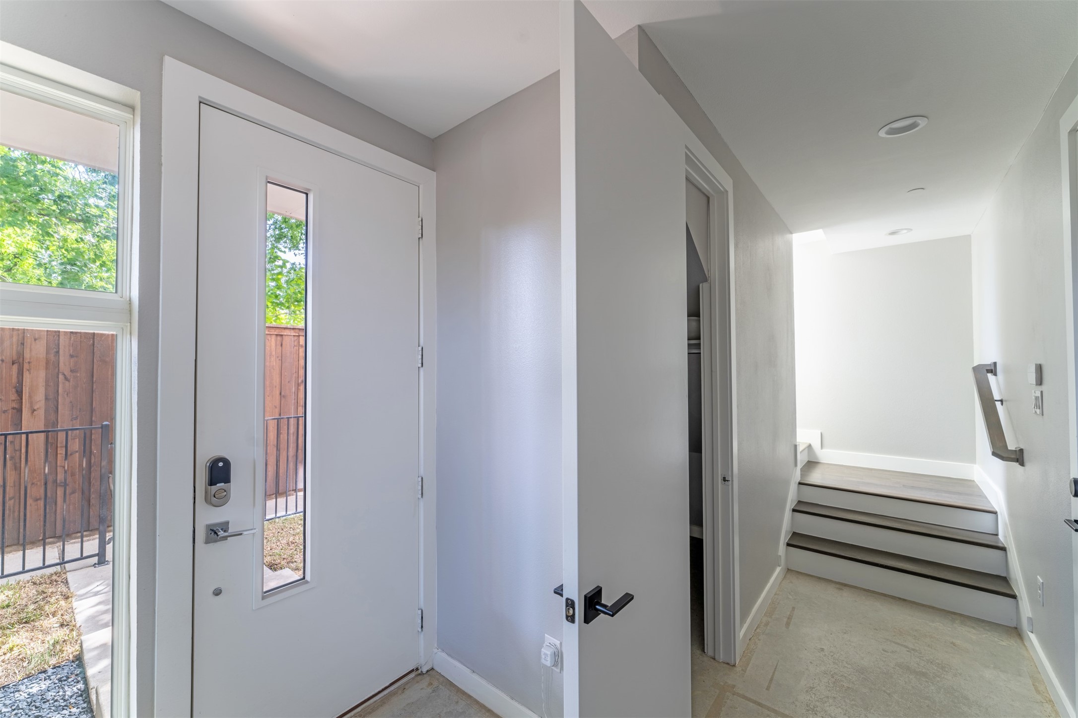 4620 Munger Avenue 107