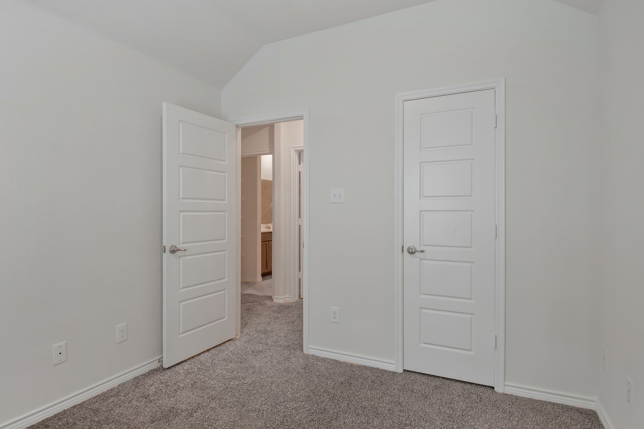 1517 Bennington Lane