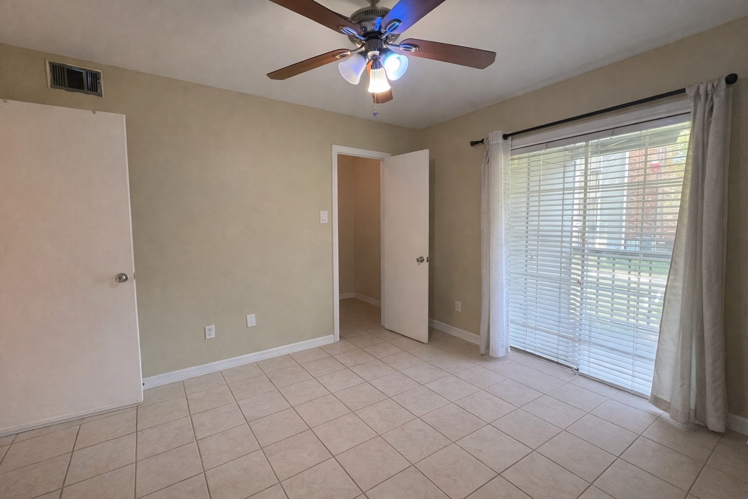 18333 Roehampton Drive 513