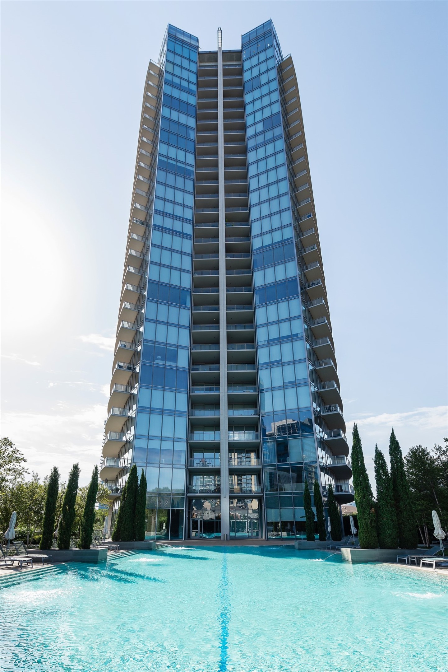2900 Mckinnon Street 1103