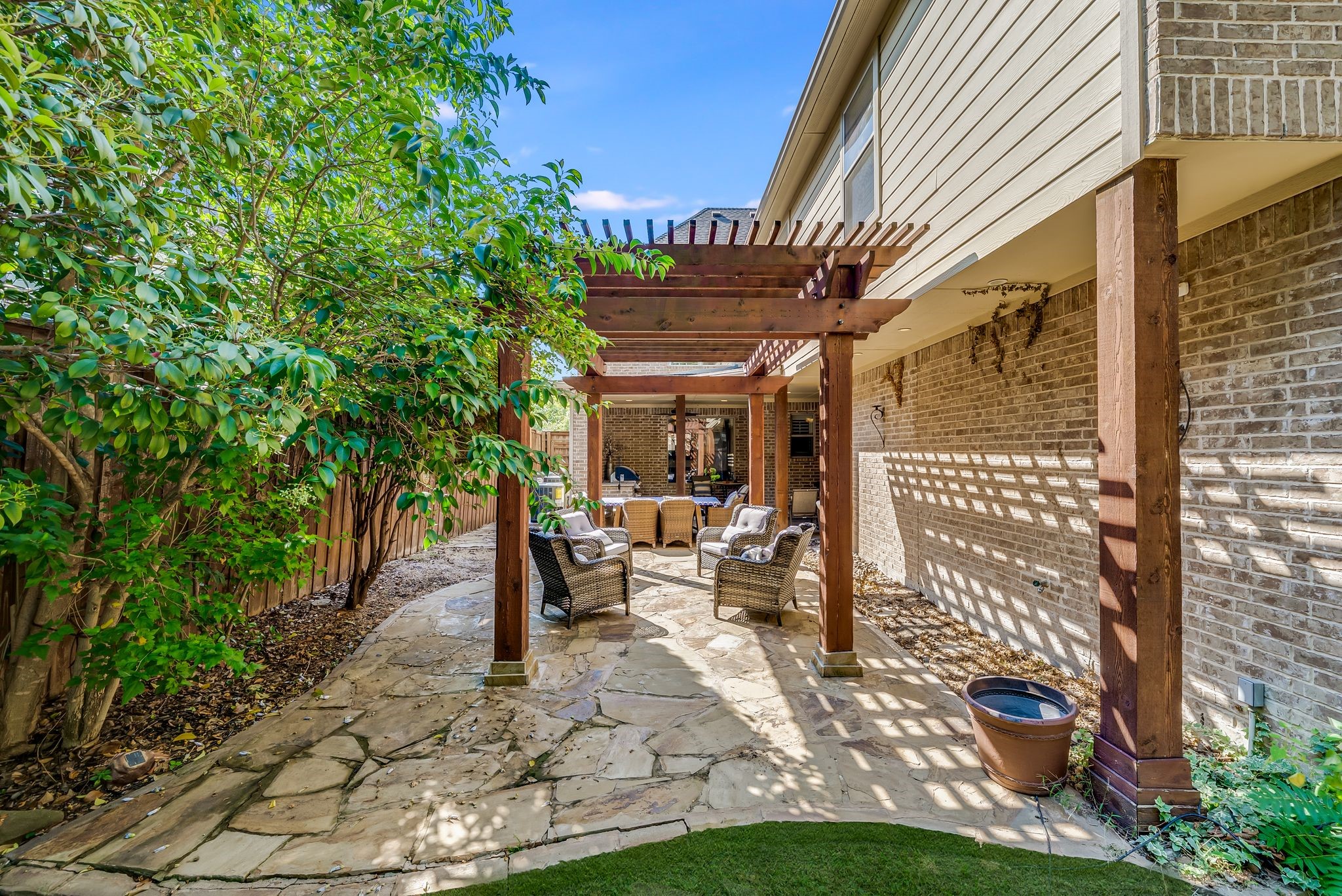 6111 Palo Pinto Avenue