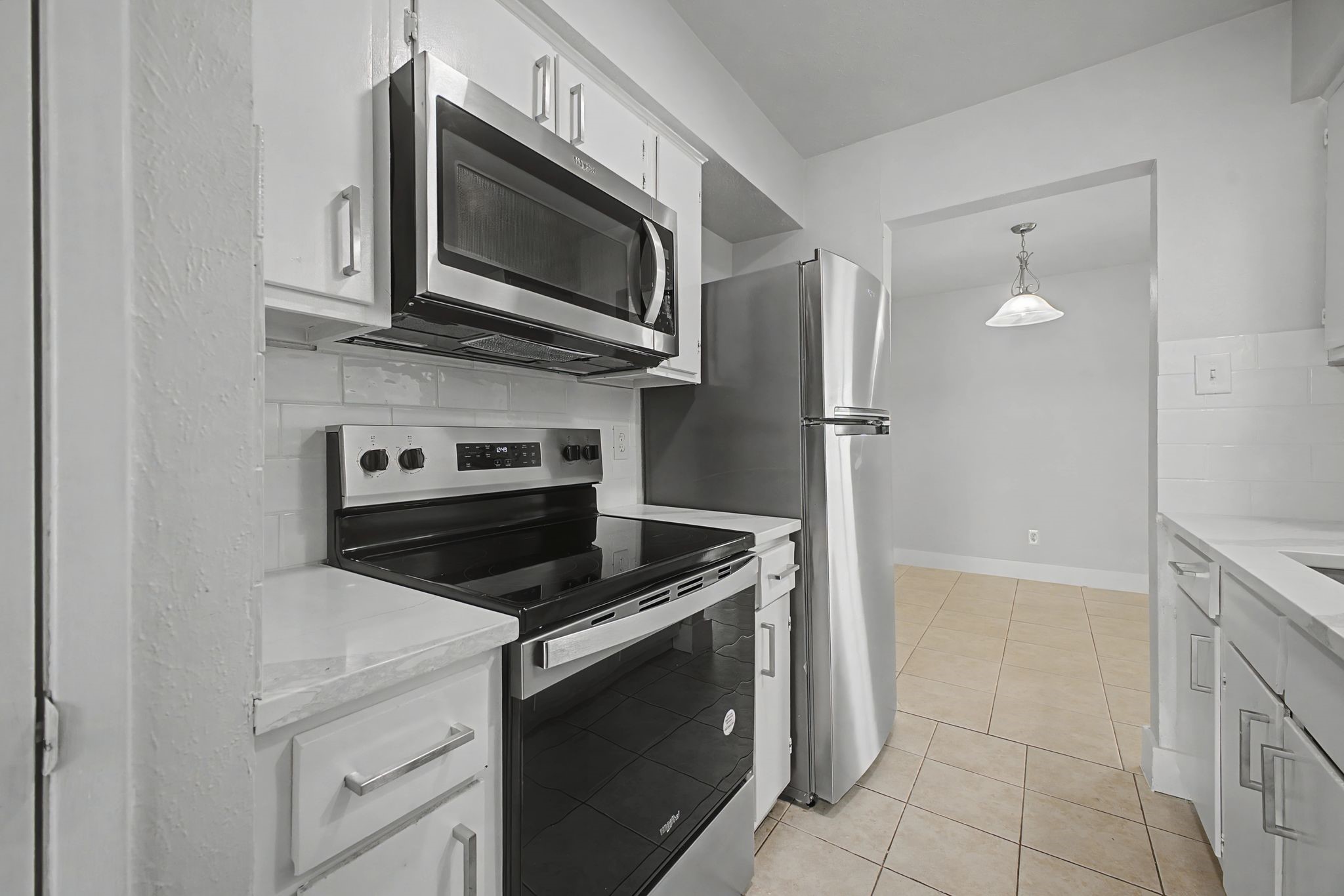 8095 Meadow Road 236